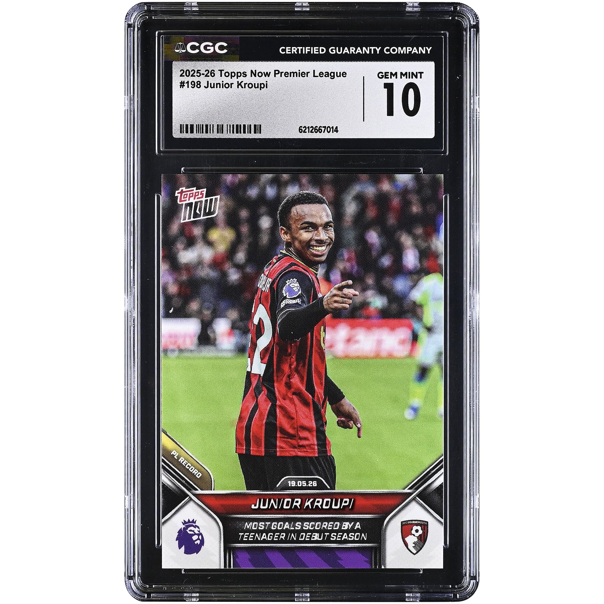 Carte Topps Now Premier League 2025-26 de Junior Kroupi (AFC Bournemouth), meilleur buteur adolescent lors de sa première saison (n° 198), authentifiée CGC, état neuf (GEM MINT 10).