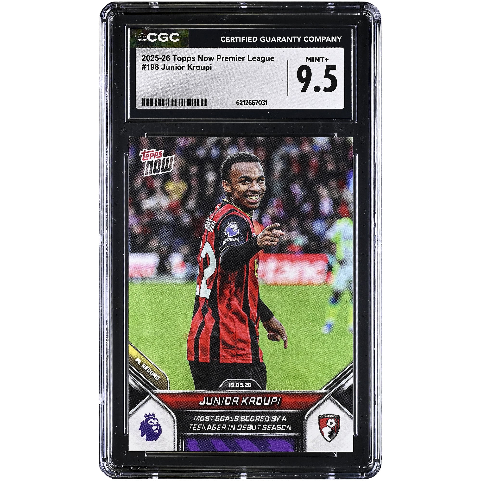 Carte n° 198 de Junior Kroupi (AFC Bournemouth, saison 2025-26, Topps Now Premier League, meilleur buteur adolescent lors de sa première saison), authentifiée CGC MINT+ 9.5.