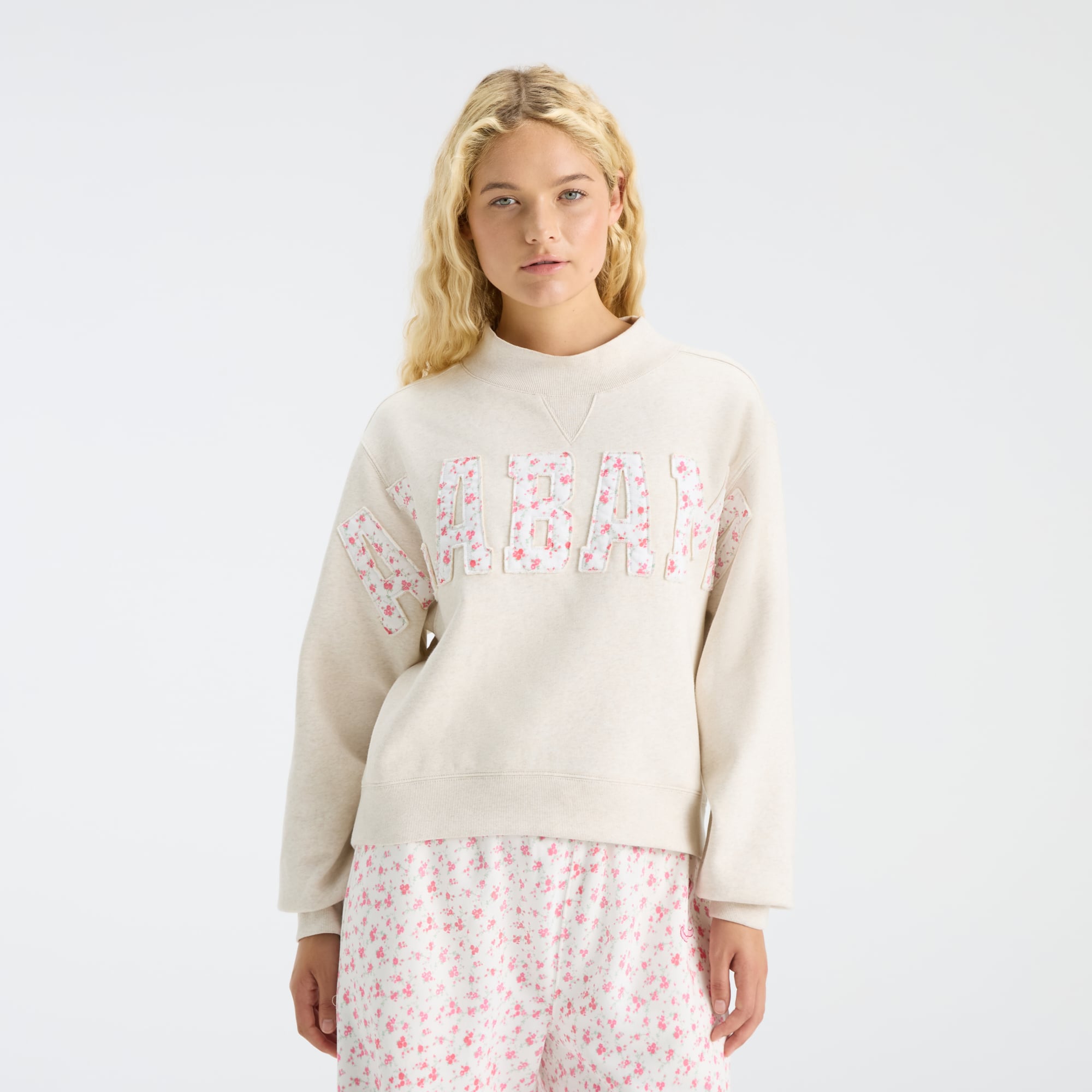 LoveShackFancy Women's Cream Alabama Crimson Tide Mockneck Sweatshirt