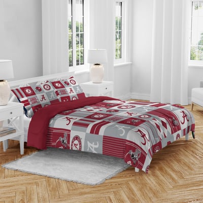 Alabama Crimson Tide Pegasus Patchwork Plaid Three-Piece Full/Queen Bed in a Bag Set