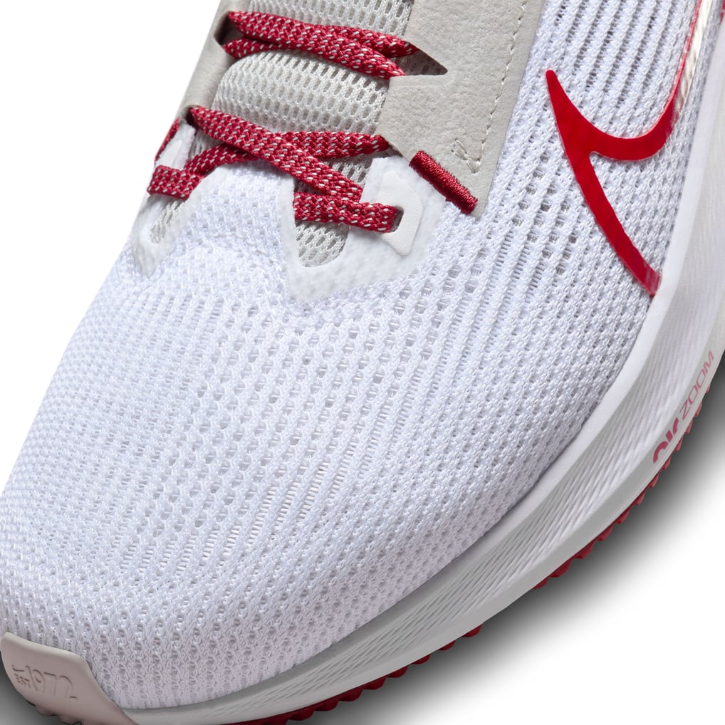 Unisex Nike White Alabama Crimson Tide Zoom Pegasus 40  display picture 1