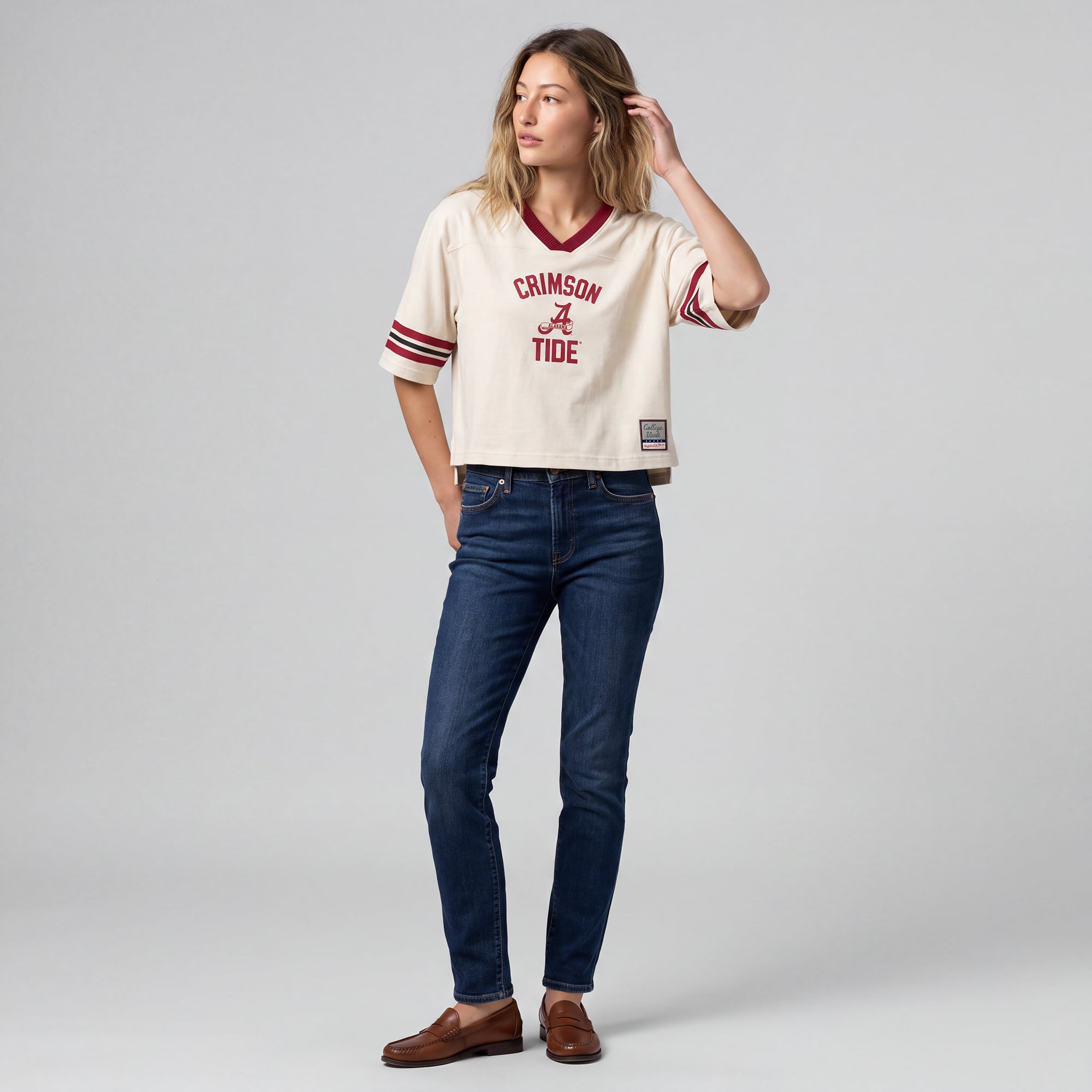 T-shirt court à empiècement carré Mitchell & Ness crème pour femme, Alabama Crimson Tide, style rétro Roots