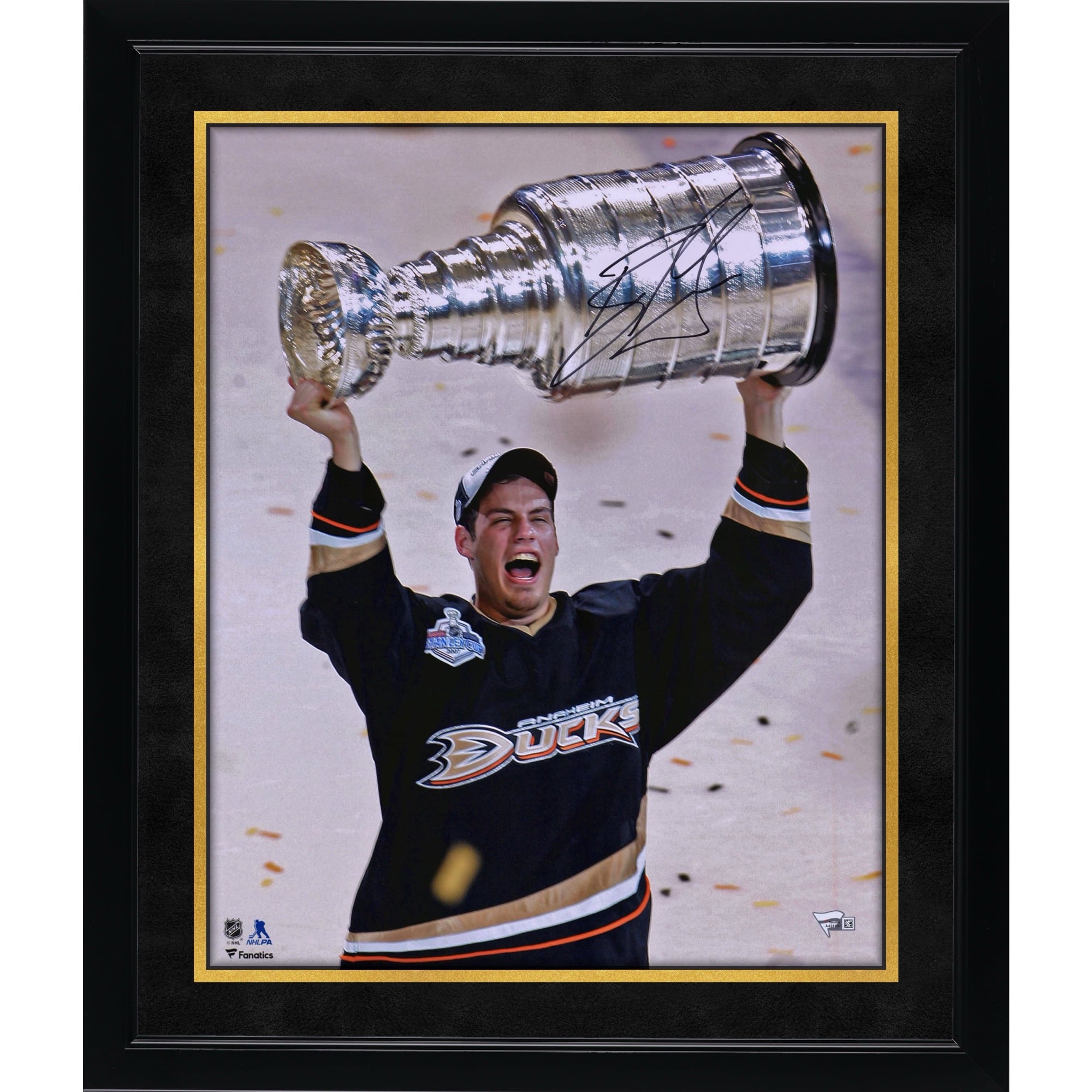 Ryan Getzlaf Anaheim Ducks Autographed 16" x 20" Raising Cup Photograph