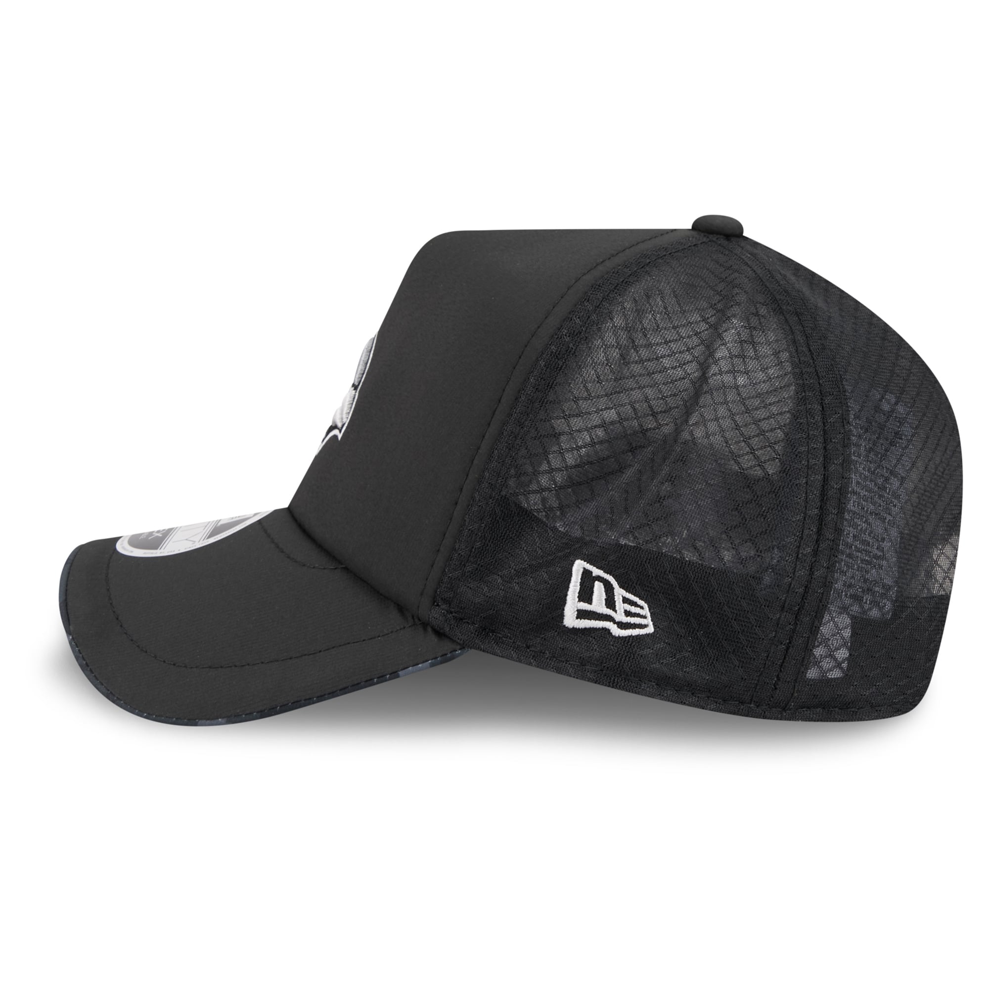 Men's New Era Black Arizona Cardinals 2026 Salute To Service Apex 9FORTY Adjustable Trucker Hat