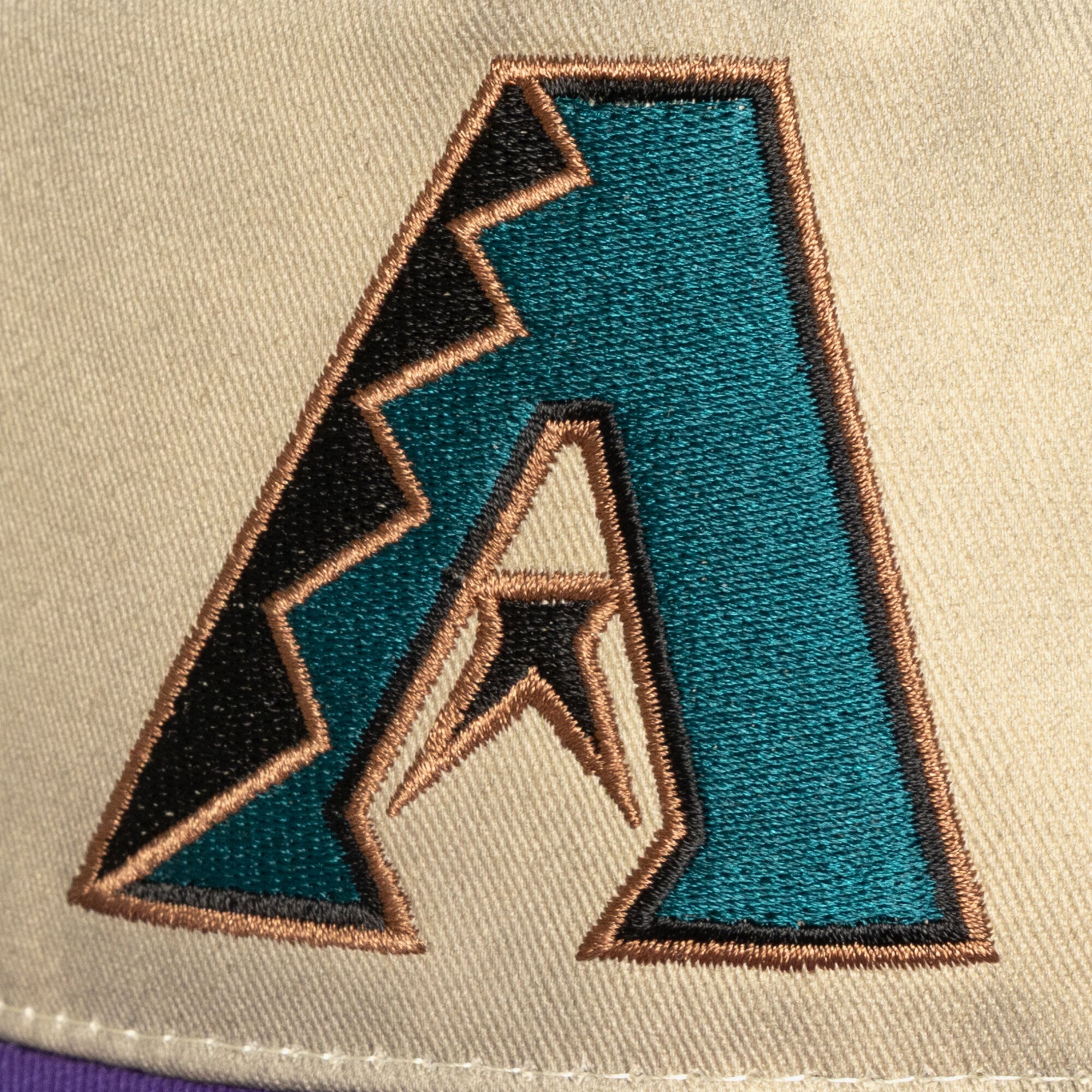 Casquette ajustable Mitchell & Ness crème Arizona Diamondbacks Retro Roots Deadstock Cooperstown pour homme
