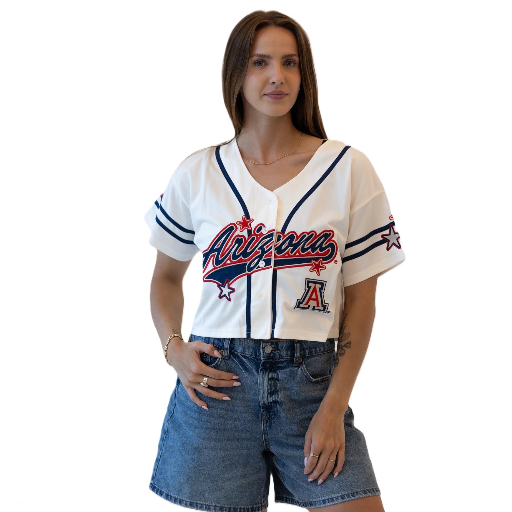 Maillot de baseball court à patch Off White Arizona Wildcats pour femmes, collection Gameday Social.