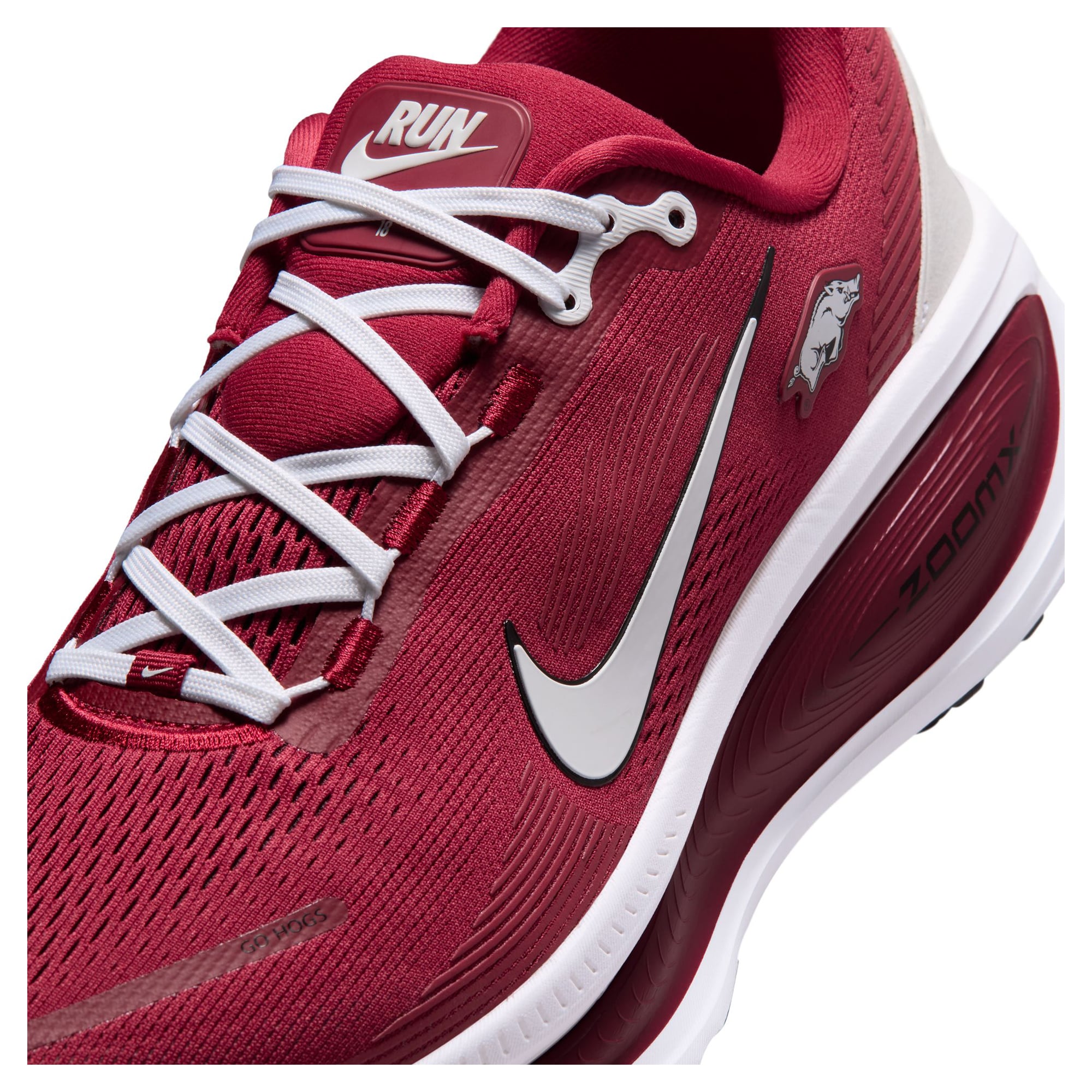 Men's Nike Arkansas Razorbacks Vomero 18 Running Shoes