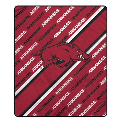 Couverture ultra douce Arkansas Razorbacks Pegasus 60" x 70" (diagonale) doublée avec logo