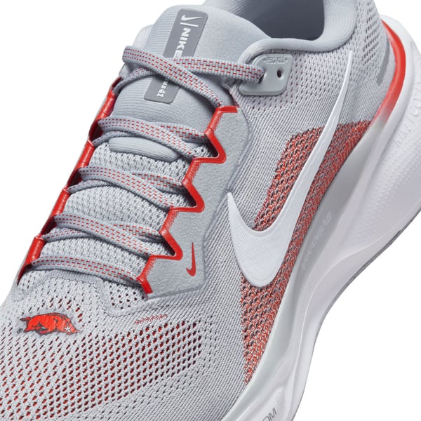 Nike Men’s Zoom Pegasus 41 Arkansas Razorbacks Shoes Unisex Nike Gray Arkansas Razorbacks Zoom Pegasus 41 Running  main image 3