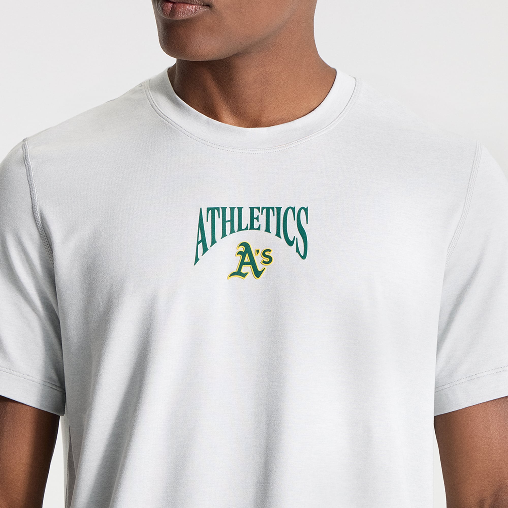 T-shirt en jersey doux argenté chiné pour homme de la marque lululemon Drop Athletics