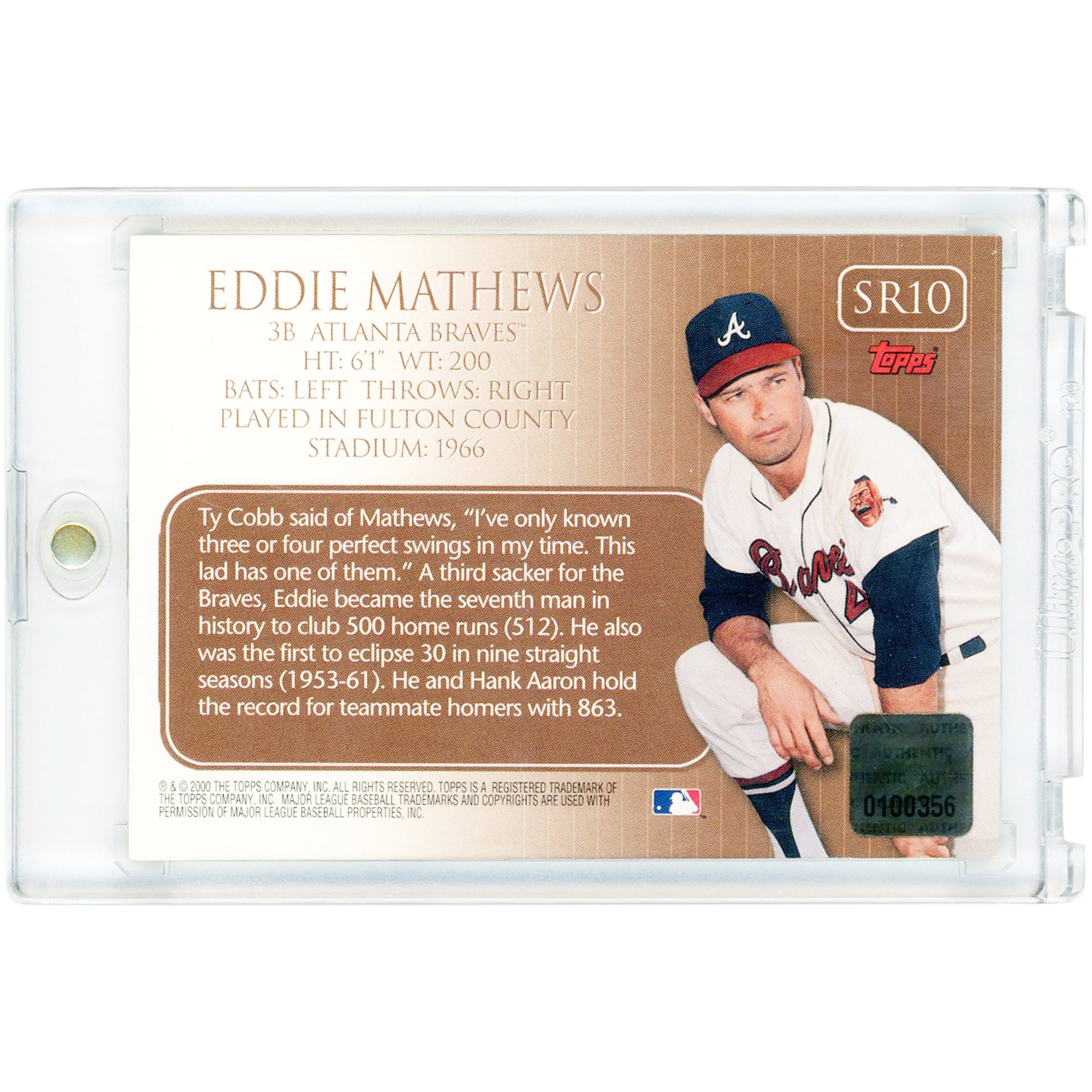 Carte de base autographiée Eddie Mathews des Braves d'Atlanta, édition 2000 Topps Stadium Relics, utilisée en match, numéro SR10