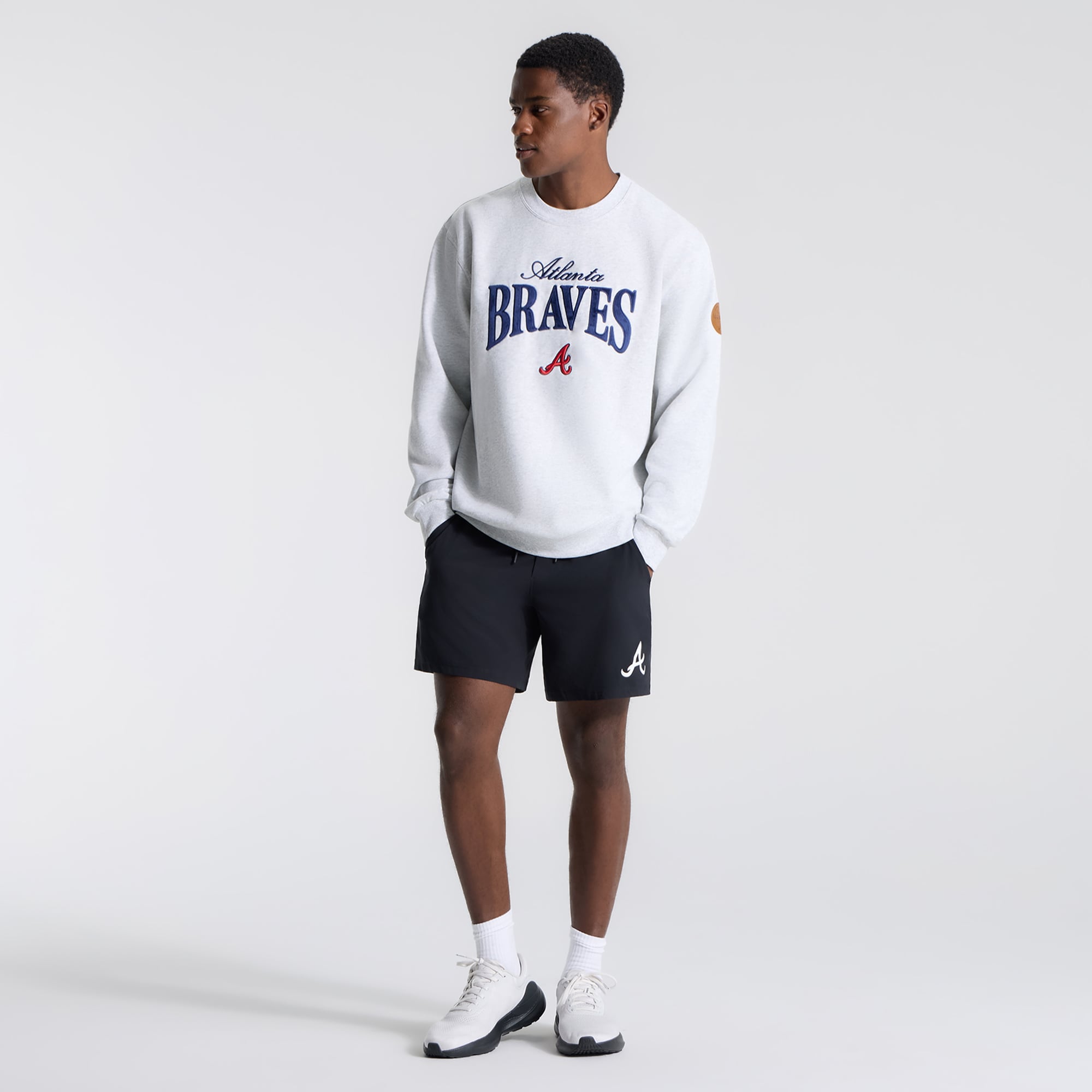 Sweat-shirt Steady State des Braves d'Atlanta, gris chiné, pour homme de lululemon.
