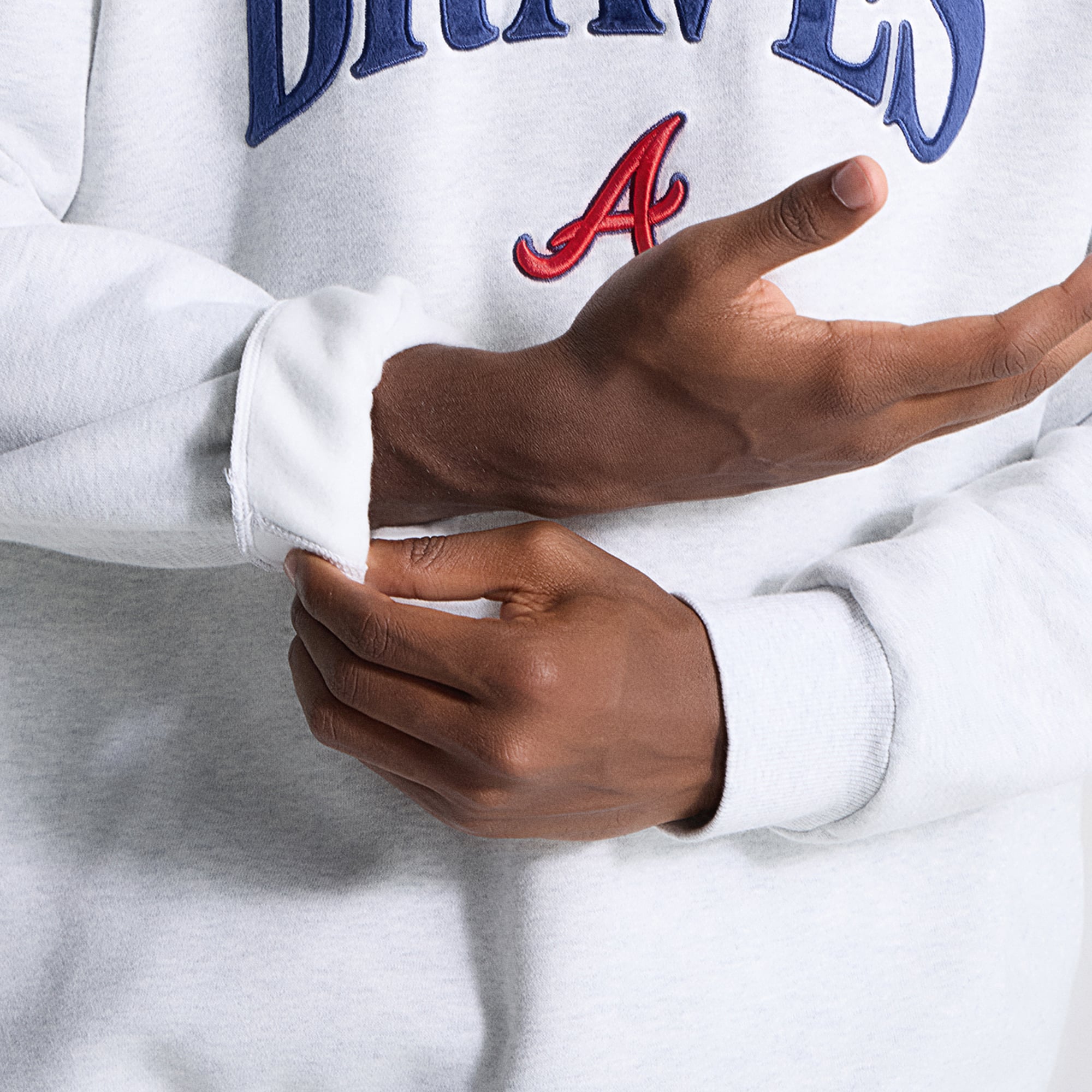 Sweat-shirt Steady State des Braves d'Atlanta, gris chiné, pour homme de lululemon.