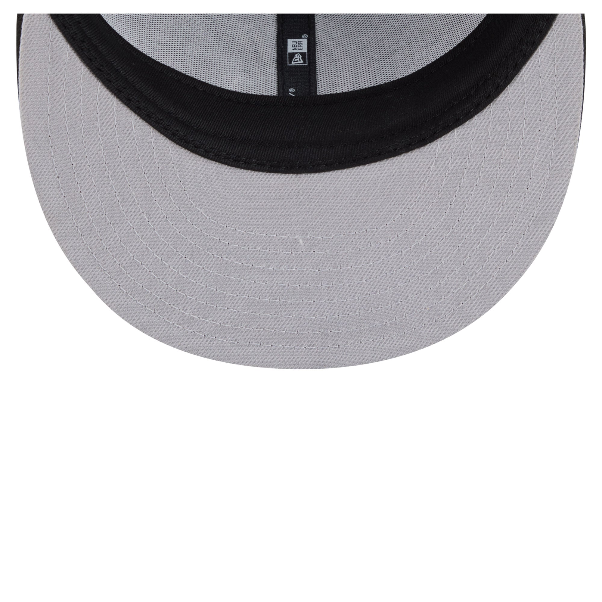 Casquette trucker ajustable New Era 9FIFTY noire Atlanta Braves pour homme
