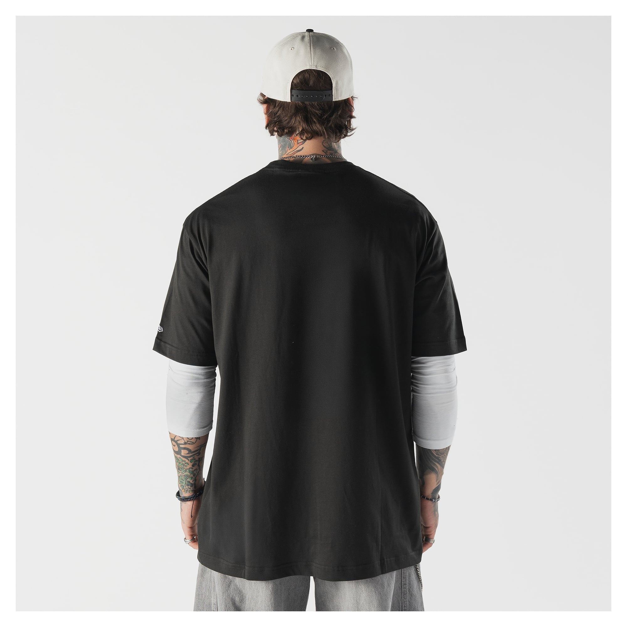 T-shirt homme New Era noir Atlanta Braves Lifestyle Glow Spray Paint