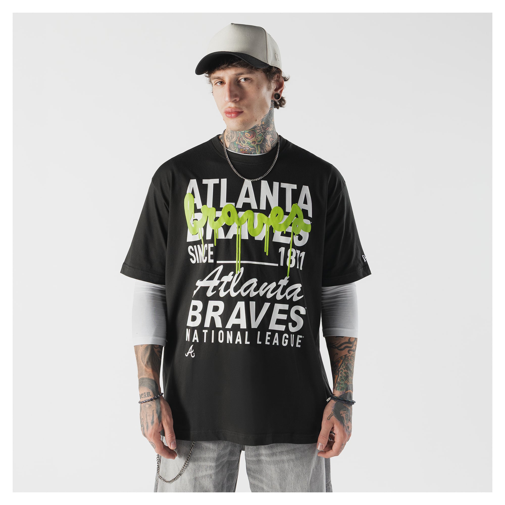 T-shirt homme New Era noir Atlanta Braves Lifestyle Glow Spray Paint