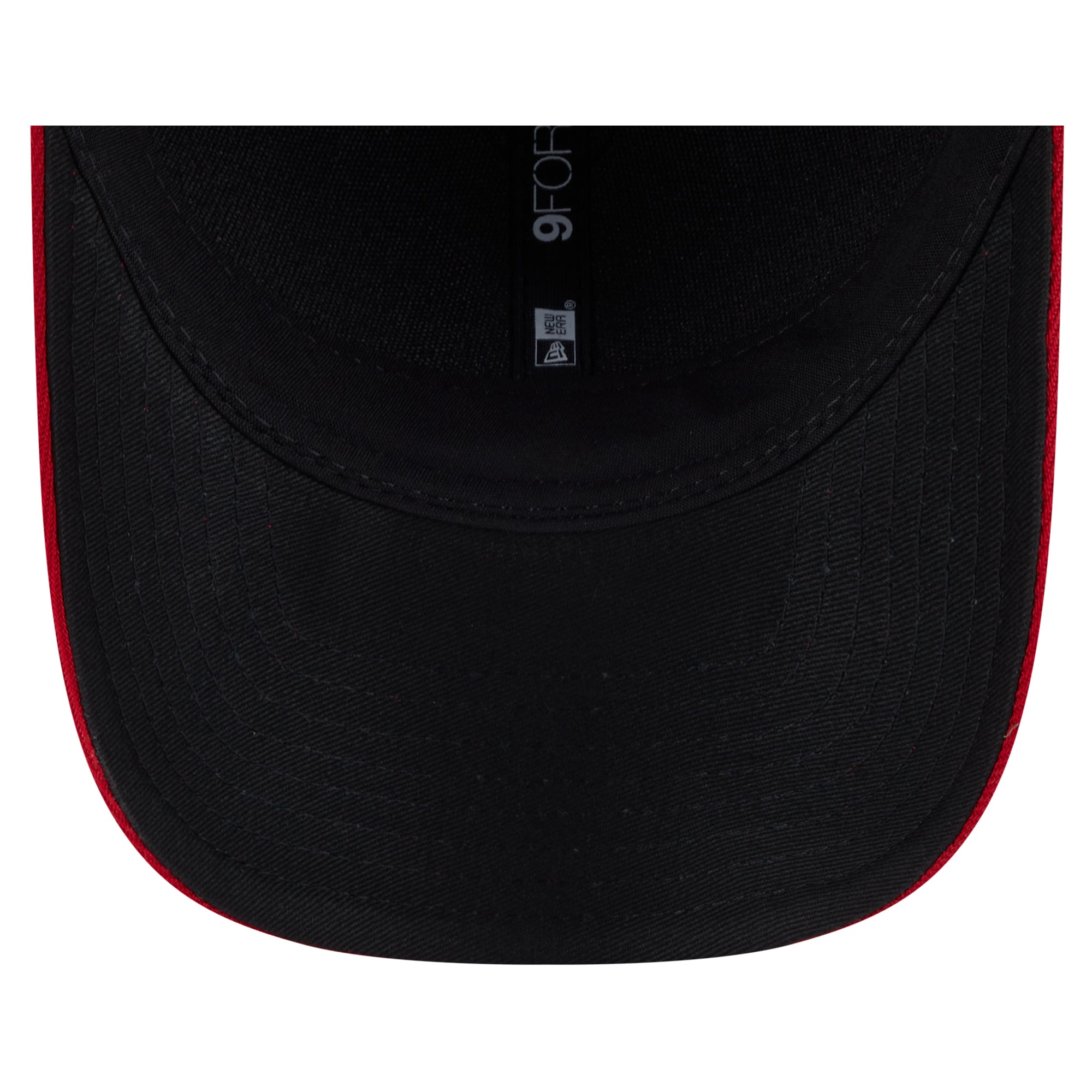 Casquette ajustable New Era Atlanta Braves 2026 MLB Postseason Side Patch 9FORTY pour homme, bleu marine et rouge