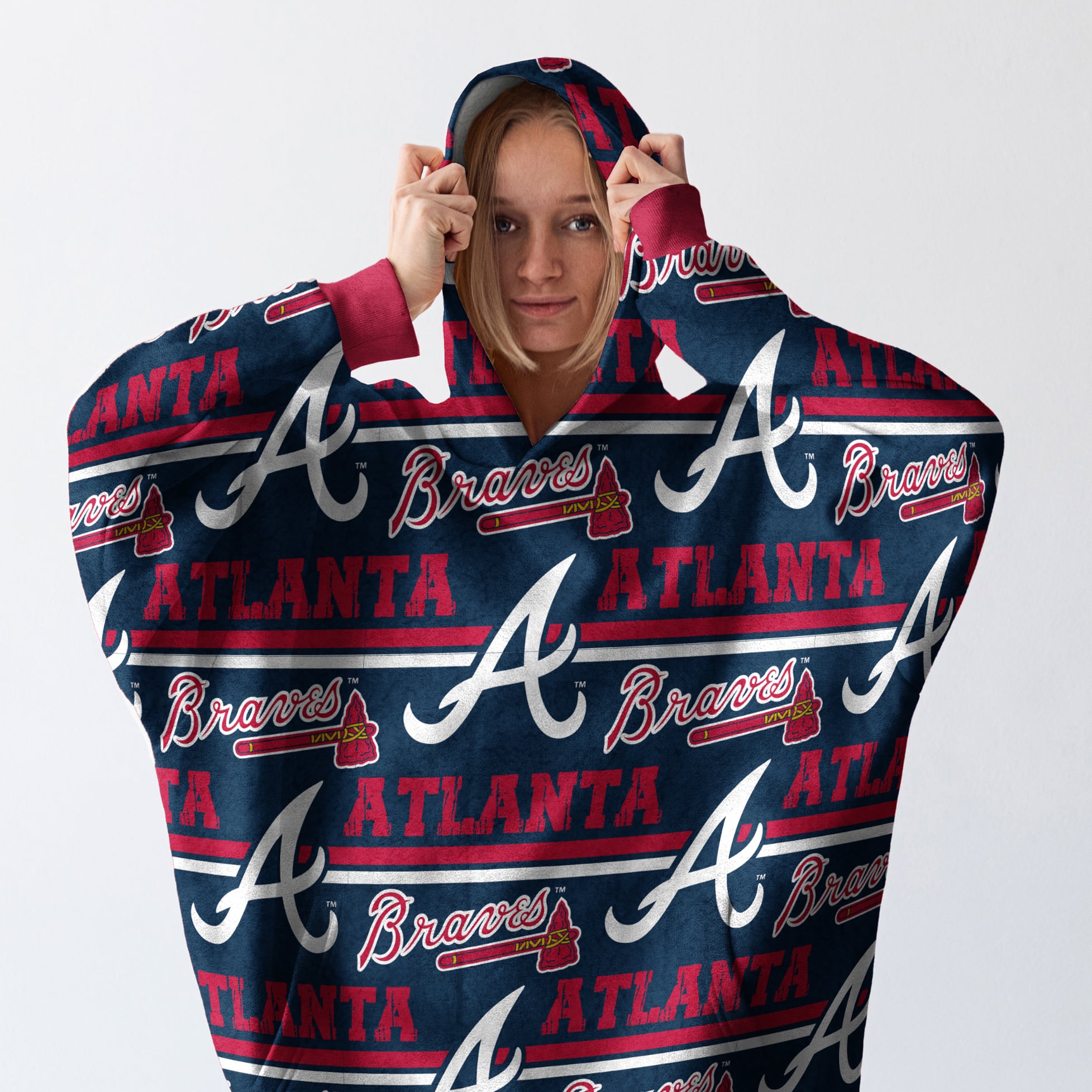 Pegasus Atlanta Braves Wave Ultra Soft Fan Cape