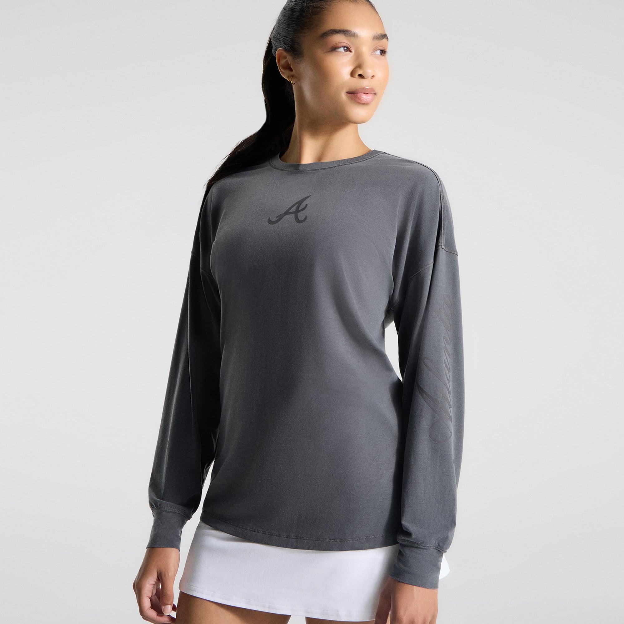 T-shirt à manches longues EasySet Relaxed-Fit gris Atlanta Braves de lululemon pour femme