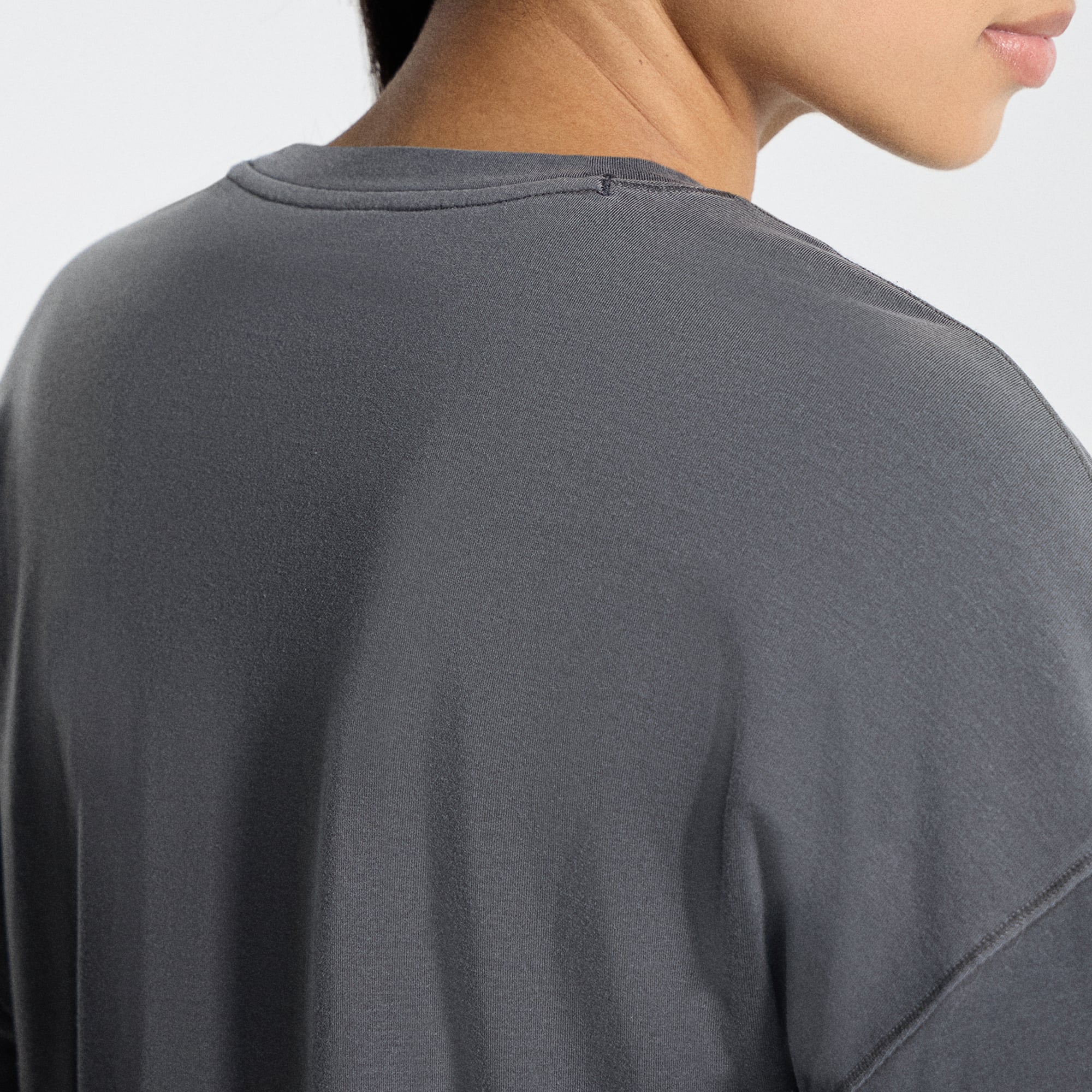 T-shirt à manches longues EasySet Relaxed-Fit gris Atlanta Braves de lululemon pour femme