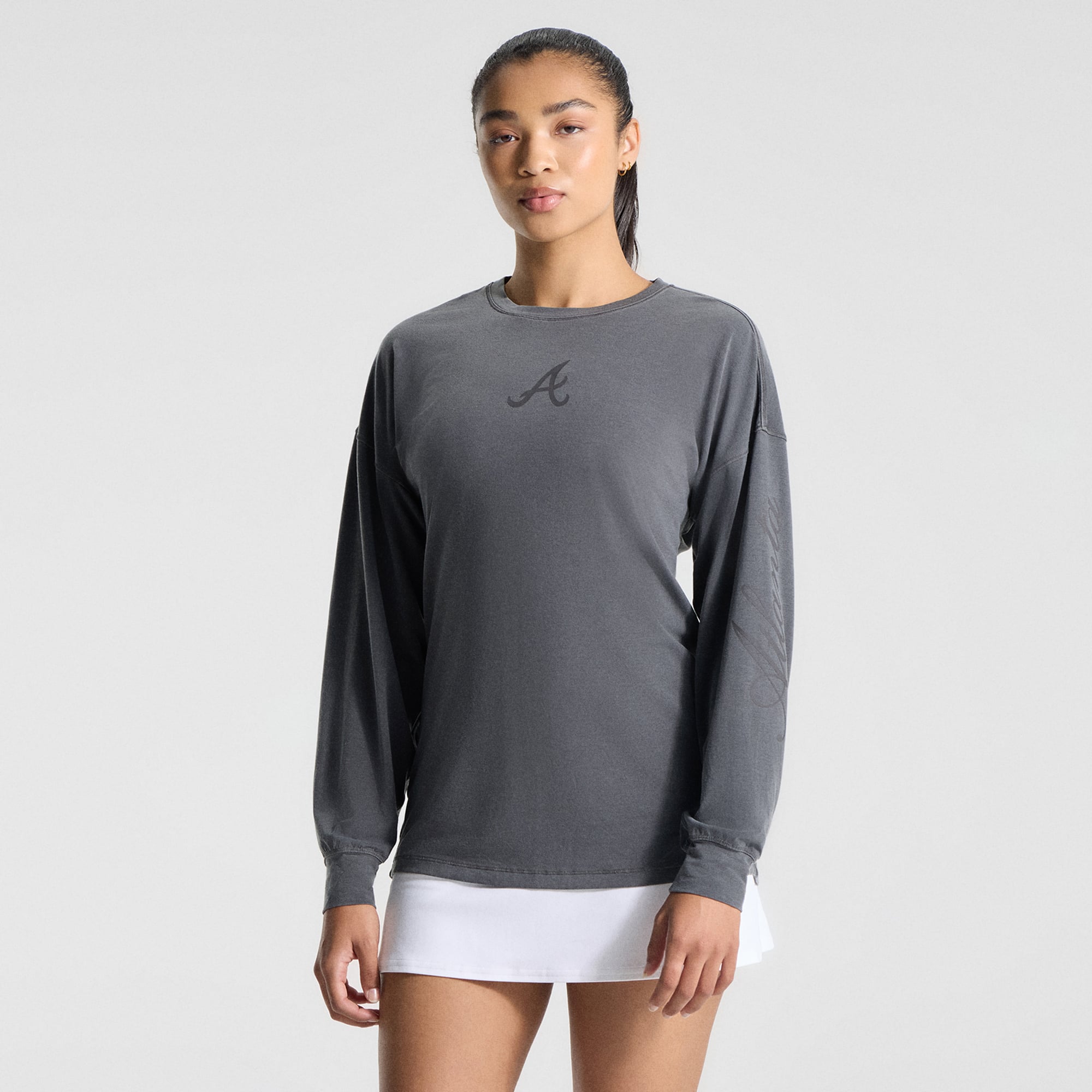 T-shirt à manches longues EasySet Relaxed-Fit gris Atlanta Braves de lululemon pour femme