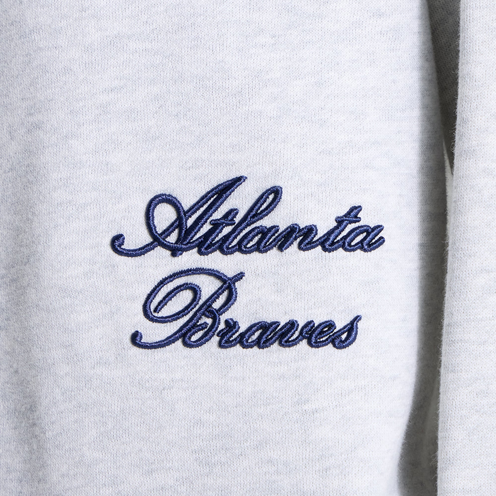 Sweat-shirt oversize Steady State pour femme, couleur True Navy, Atlanta Braves, de lululemon