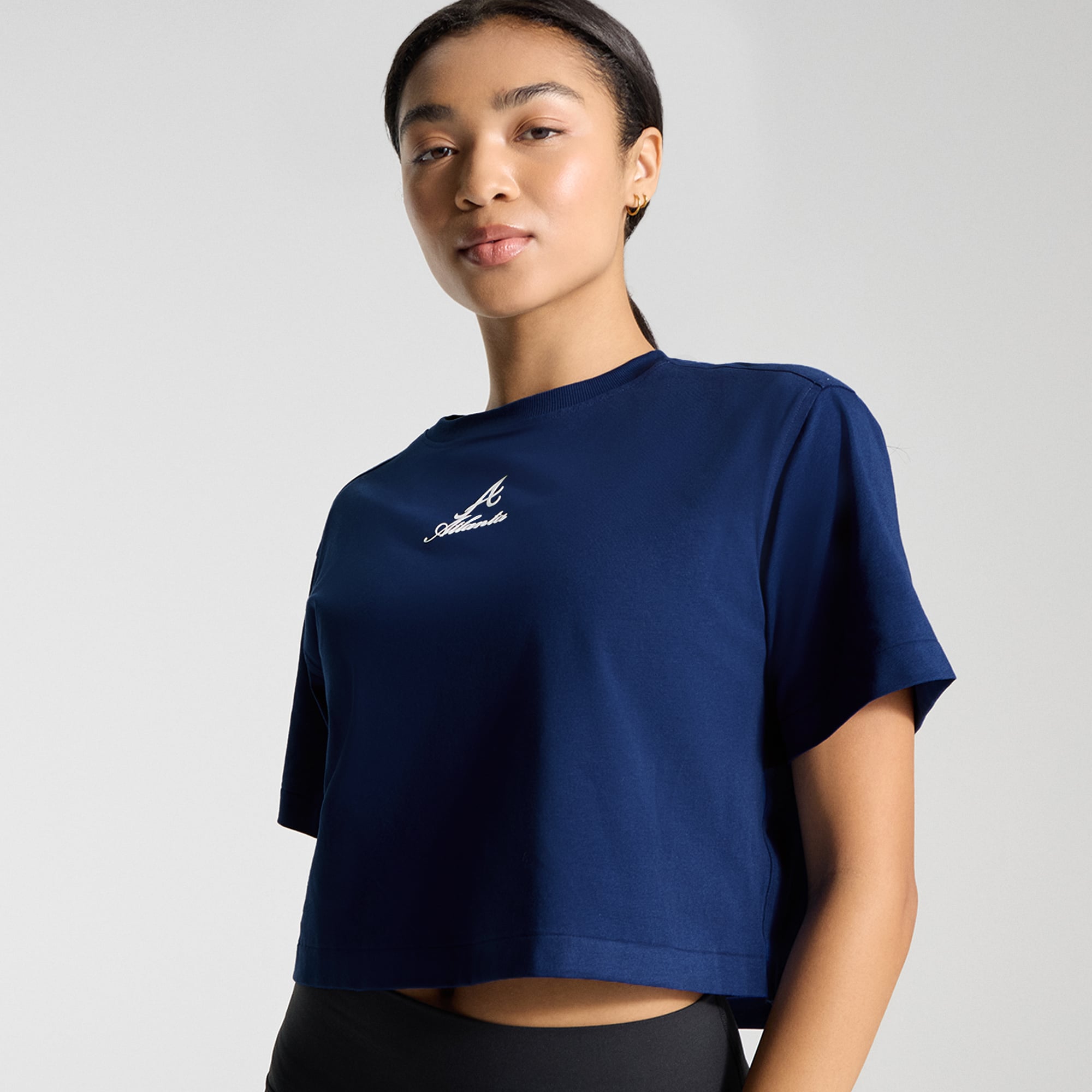 T-shirt court en coton biologique lululemon Midnight Shadow Atlanta Braves All Yours pour femme