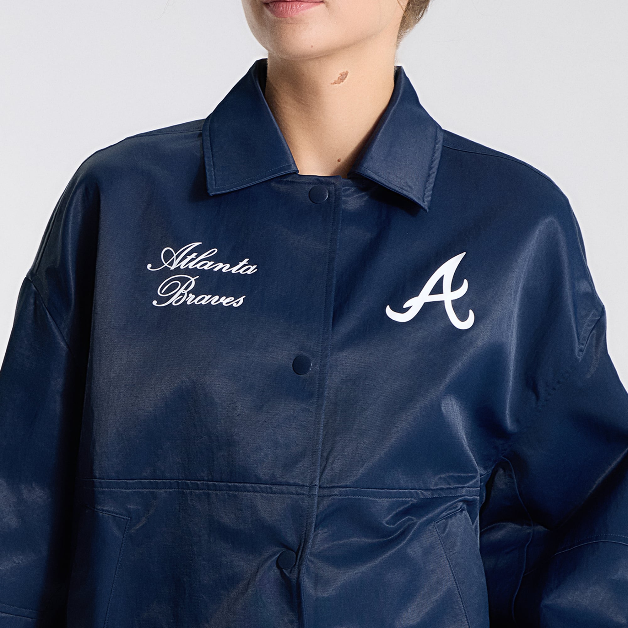 Veste d'entraîneur lululemon True Navy Atlanta Braves pour femme