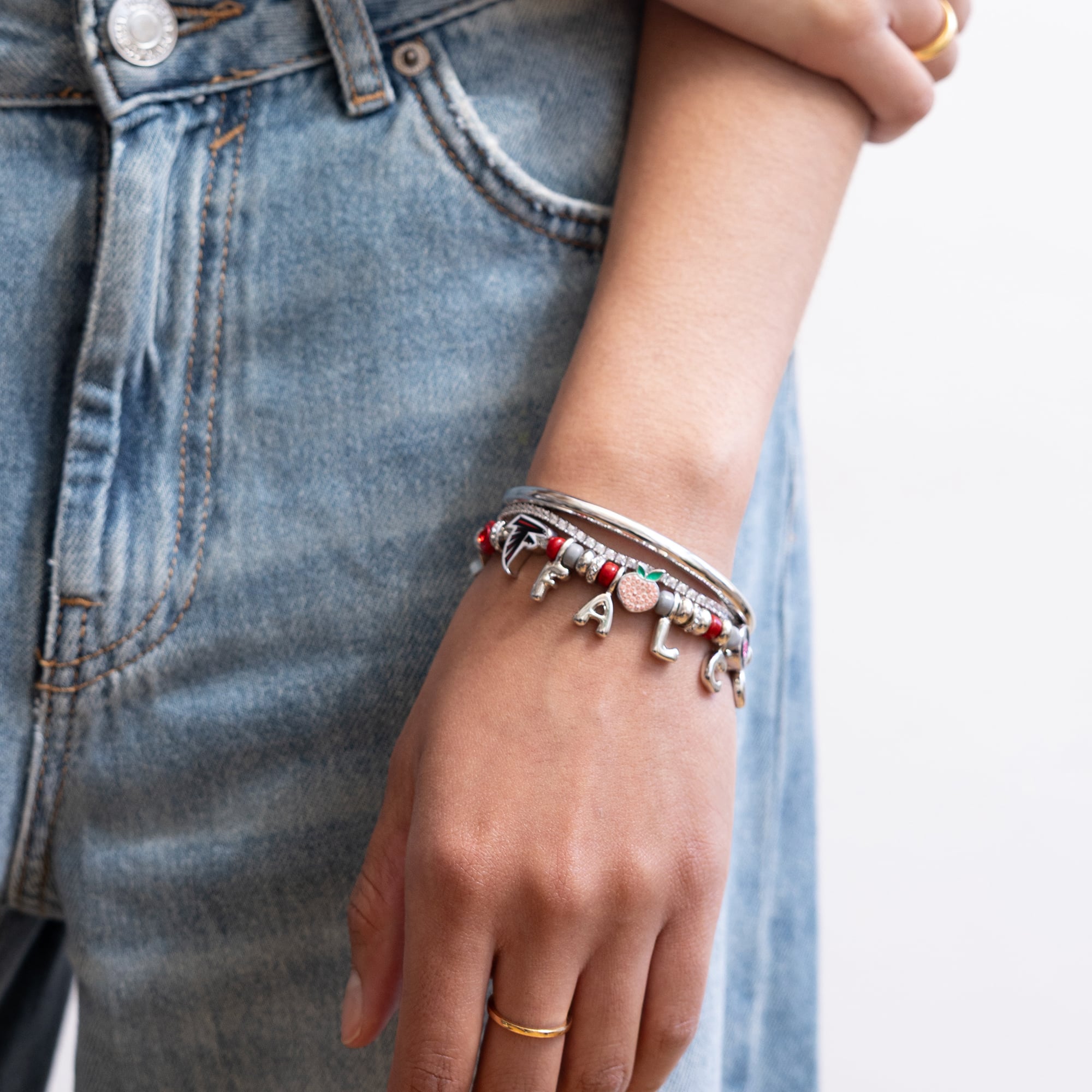 Bracelet perlé BaubleBar à motif Atlanta Falcons