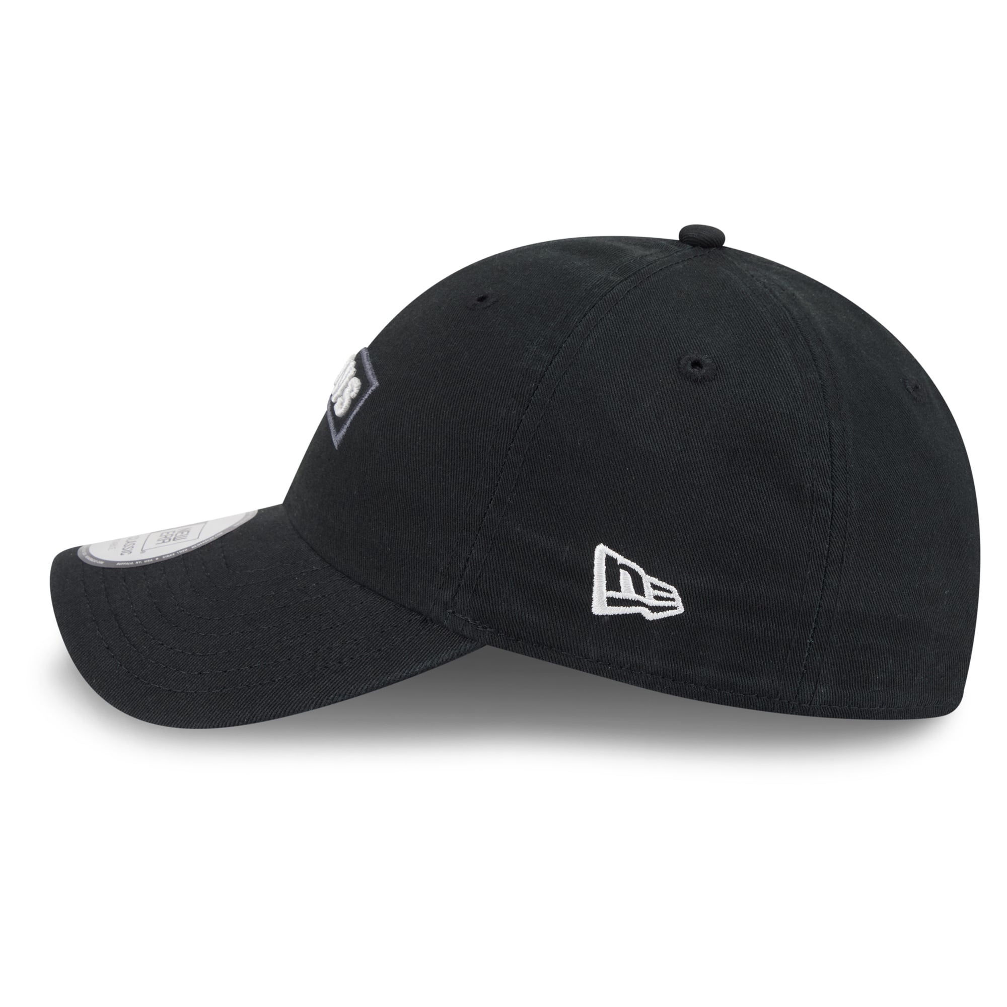 Casquette New Era noire pour homme Atlanta Falcons 2026 Salute To Service, style classique décontracté et ajustable