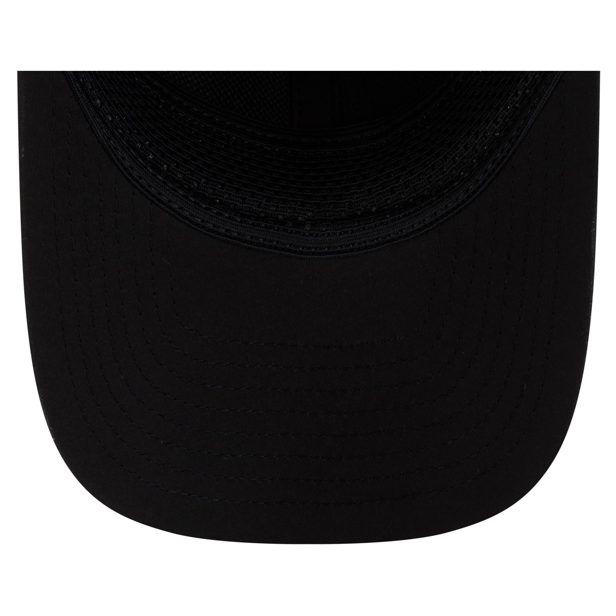 Men's New Era Black Atlanta Falcons 2026 Sideline 39THIRTY M-Crown Flex Hat