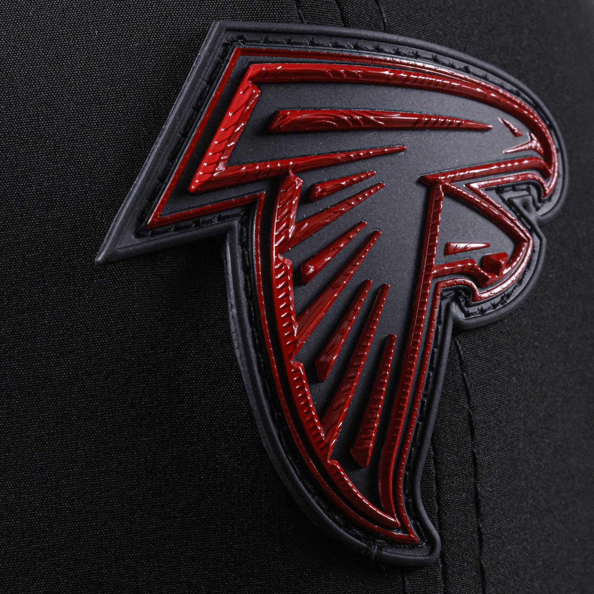 Casquette ajustable New Era rouge Atlanta Falcons 2026 Sideline Throwback 9SEVENTY pour homme