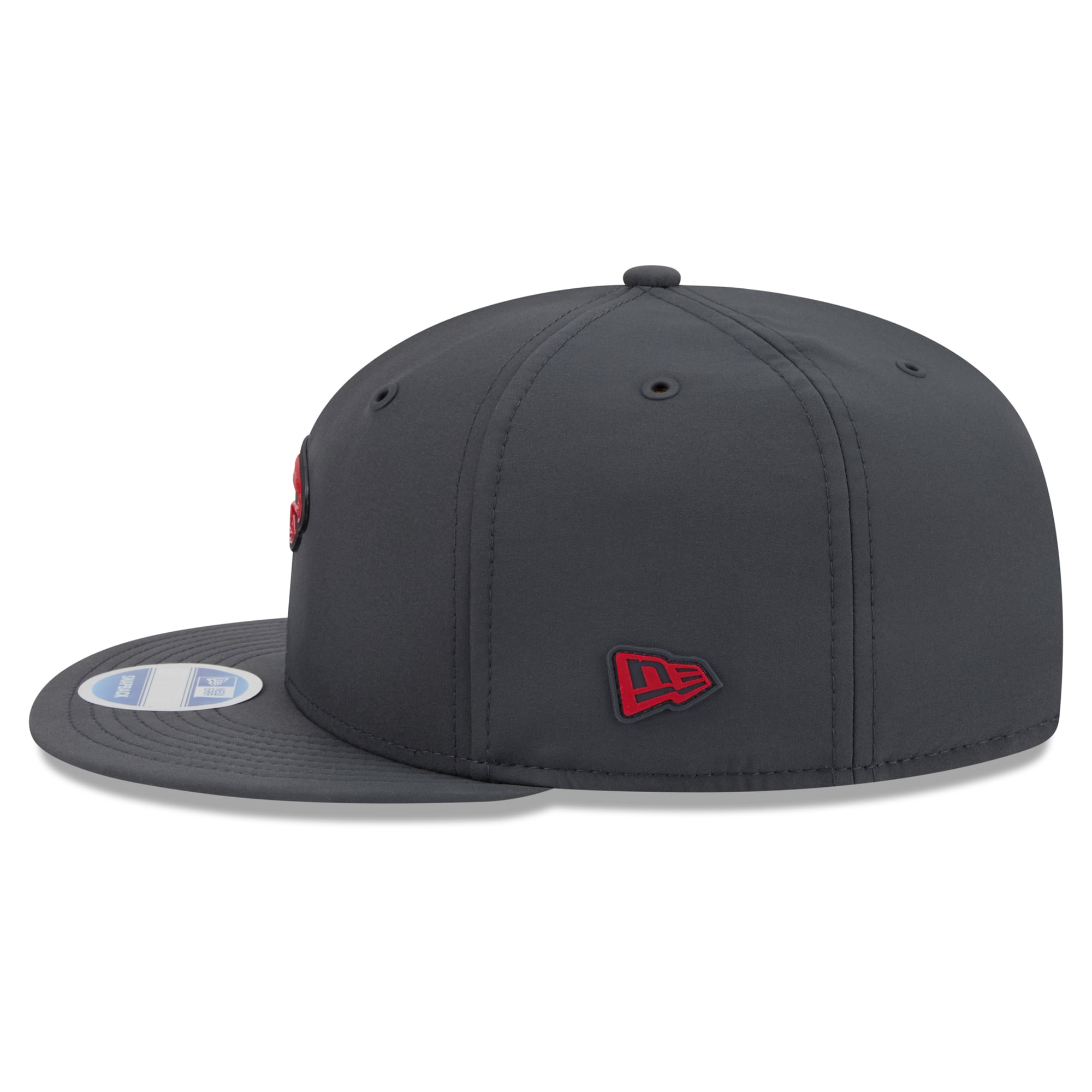 Casquette snapback New Era Atlanta Falcons 2026 Sideline pour homme, couleur anthracite, modèle 9FIFTY, idéale pour les temps froids.
