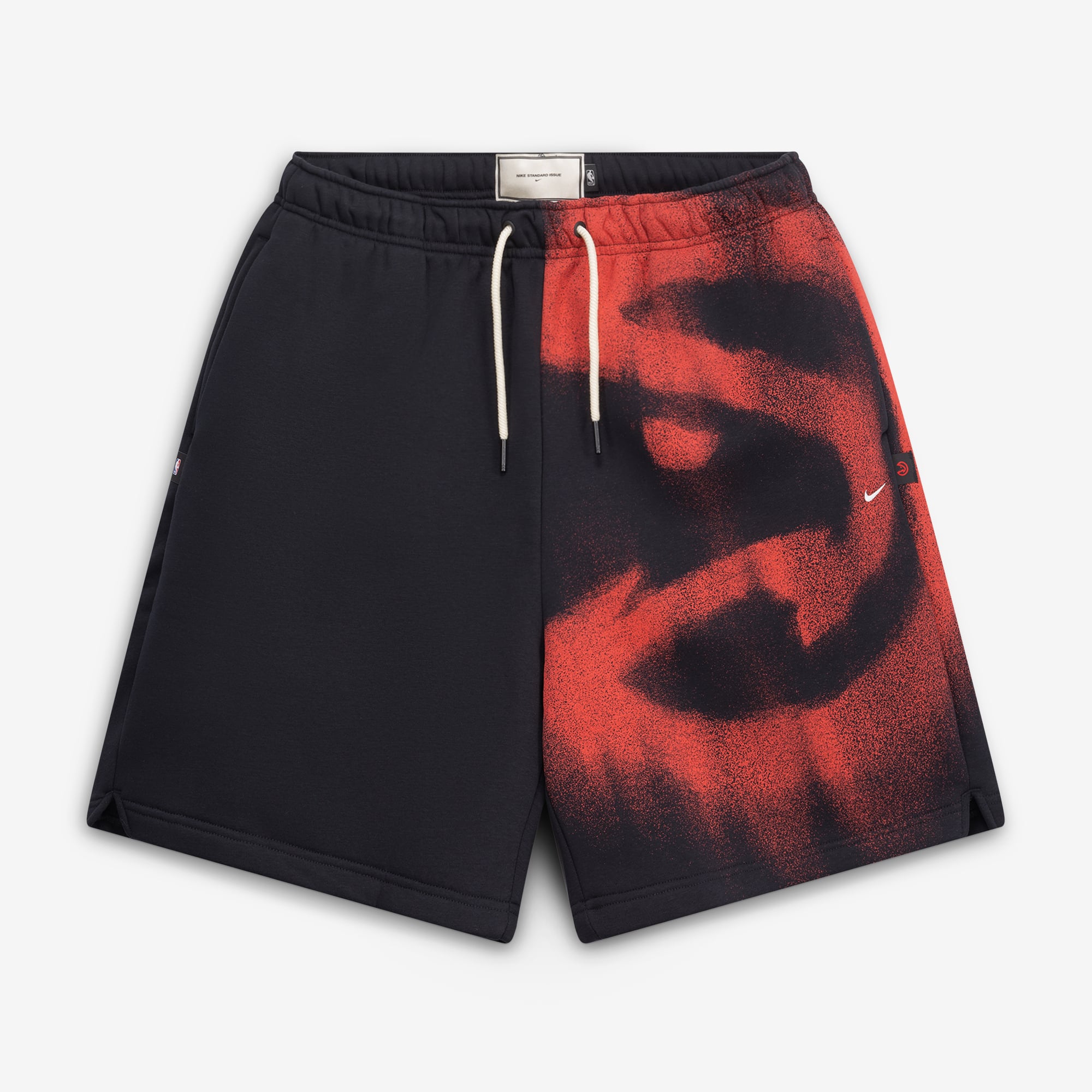 Short de sport Nike Black Atlanta Hawks 2026 Standard Issue Practice Icon Fleece pour homme