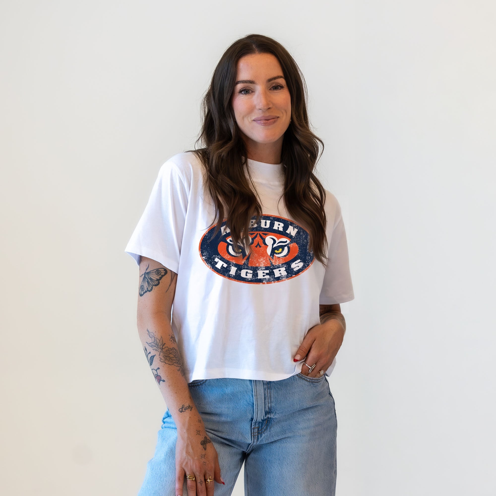 T-shirt Women's Gameday Social White Auburn Tigers Vault Mascot