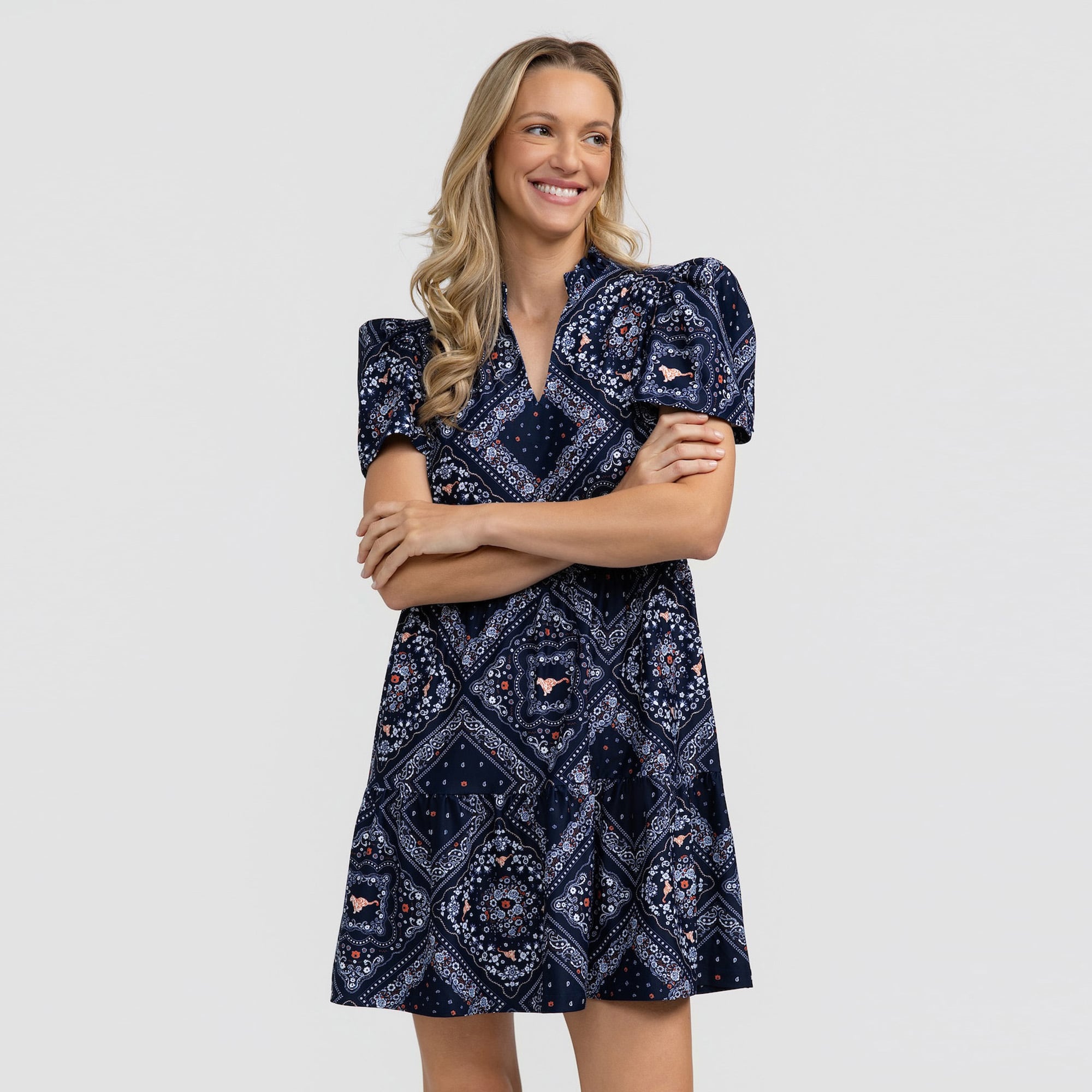 Robe à volants imprimée bandana bleu marine Auburn Tigers de Smith & Quinn pour femme