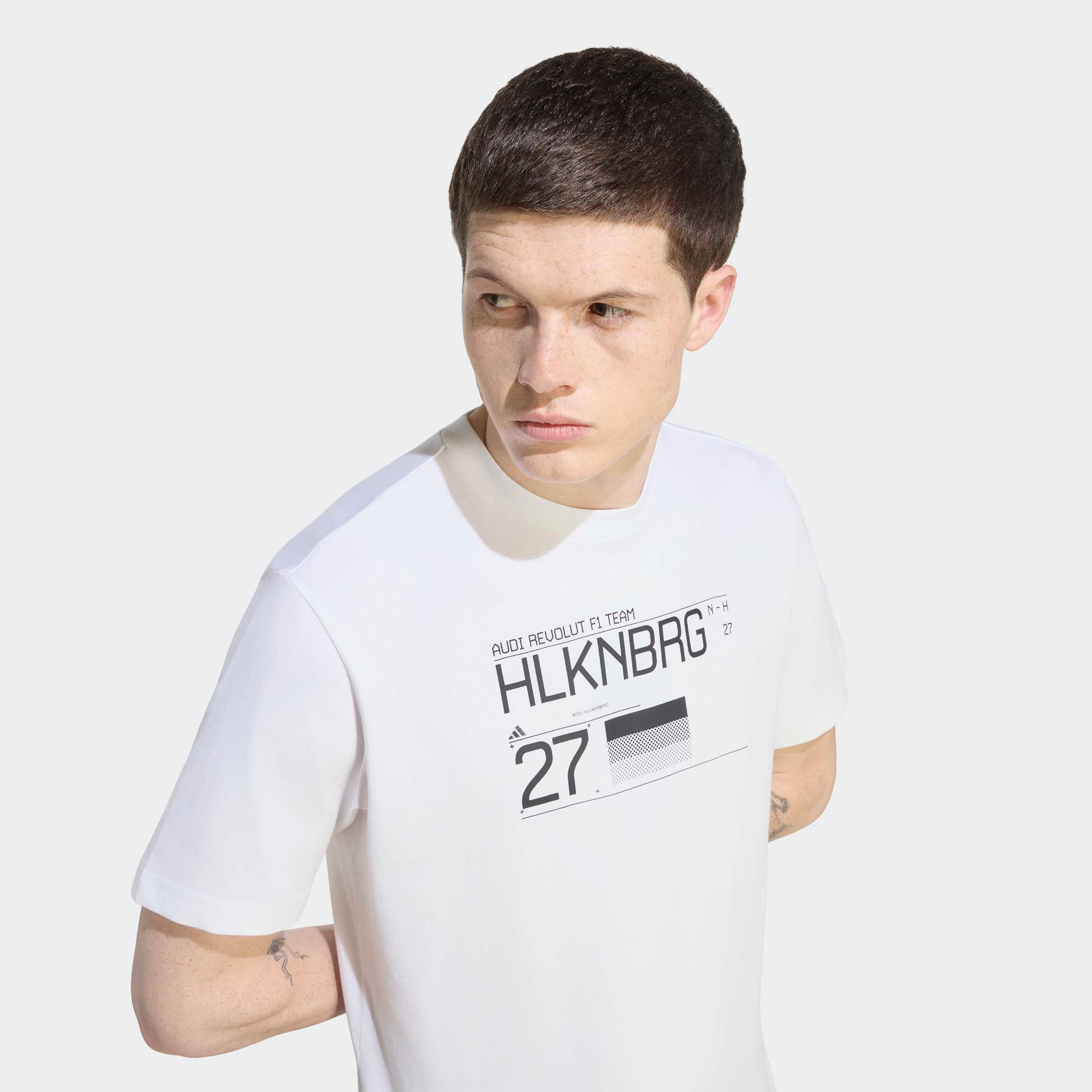 T-shirt graphique adidas Nico Hulkenberg blanc pour homme, motif conducteur Audi