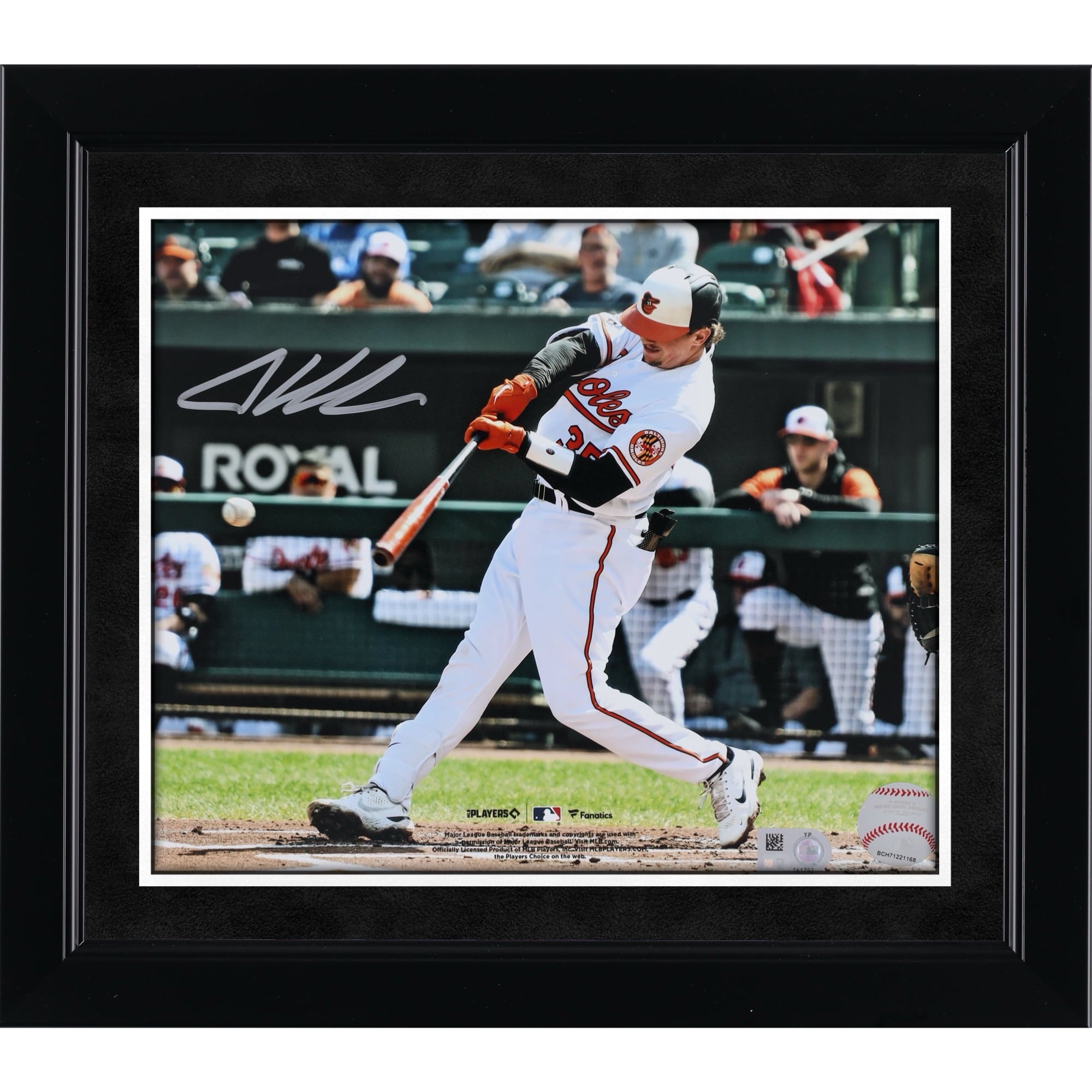 Photographie autographiée de 8" x 10" d'Adley Rutschman, joueur de baseball des Orioles de Baltimore, en maillot blanc