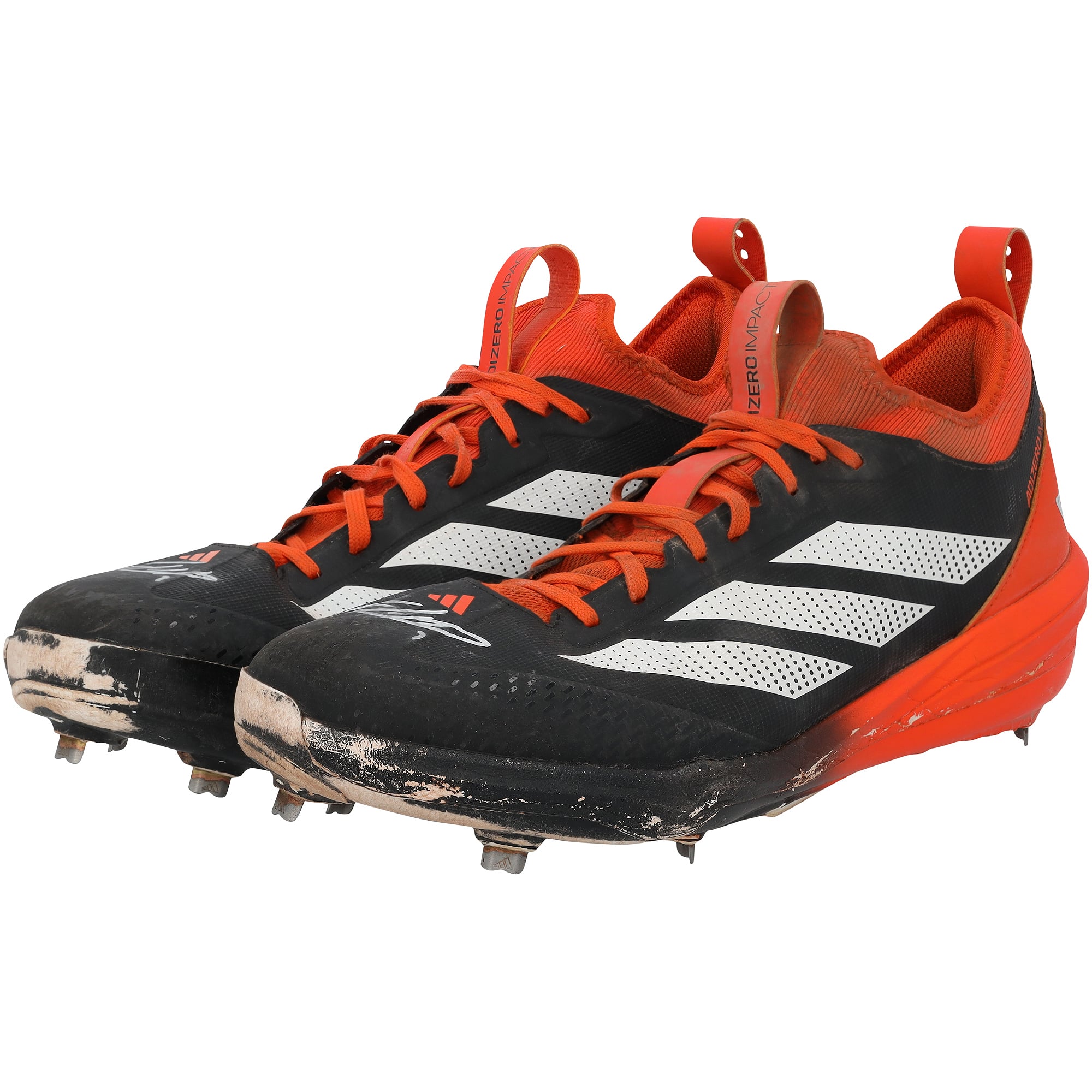 Crampons adidas noirs et orange portés en match par Jackson Holliday des Orioles de Baltimore lors de la saison 2025 de la MLB, authentifiés - NF70442516-17