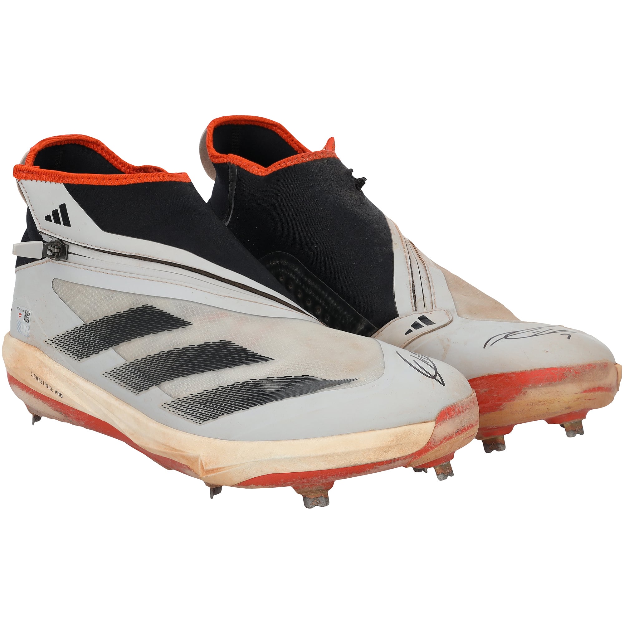 Crampons adidas gris/noirs portés en match par Jackson Holliday des Orioles de Baltimore lors de la saison 2025 de la MLB, authentifiés - NF70442512-13