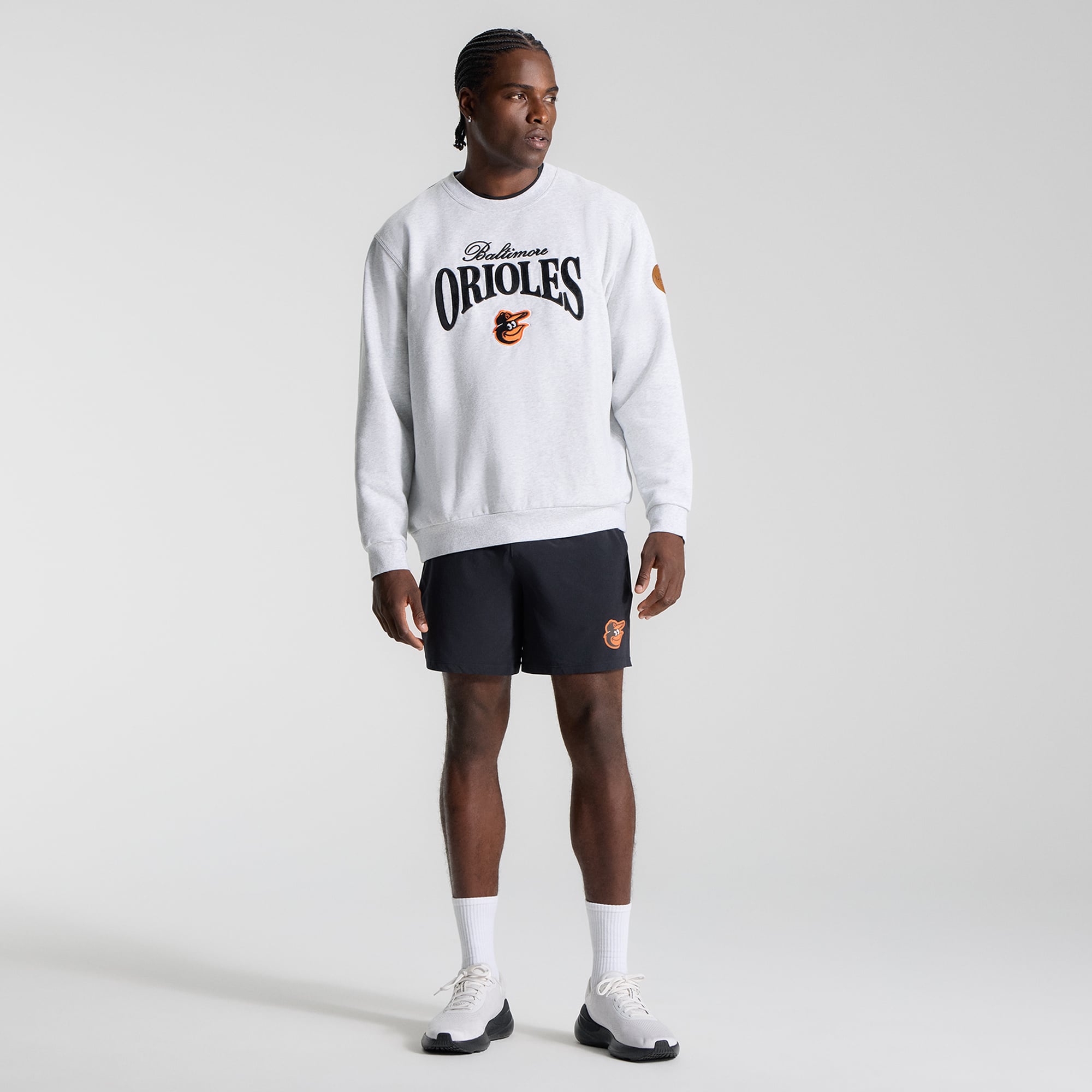 Sweat-shirt Steady State gris chiné ultra clair pour homme de lululemon, collection Baltimore Orioles.