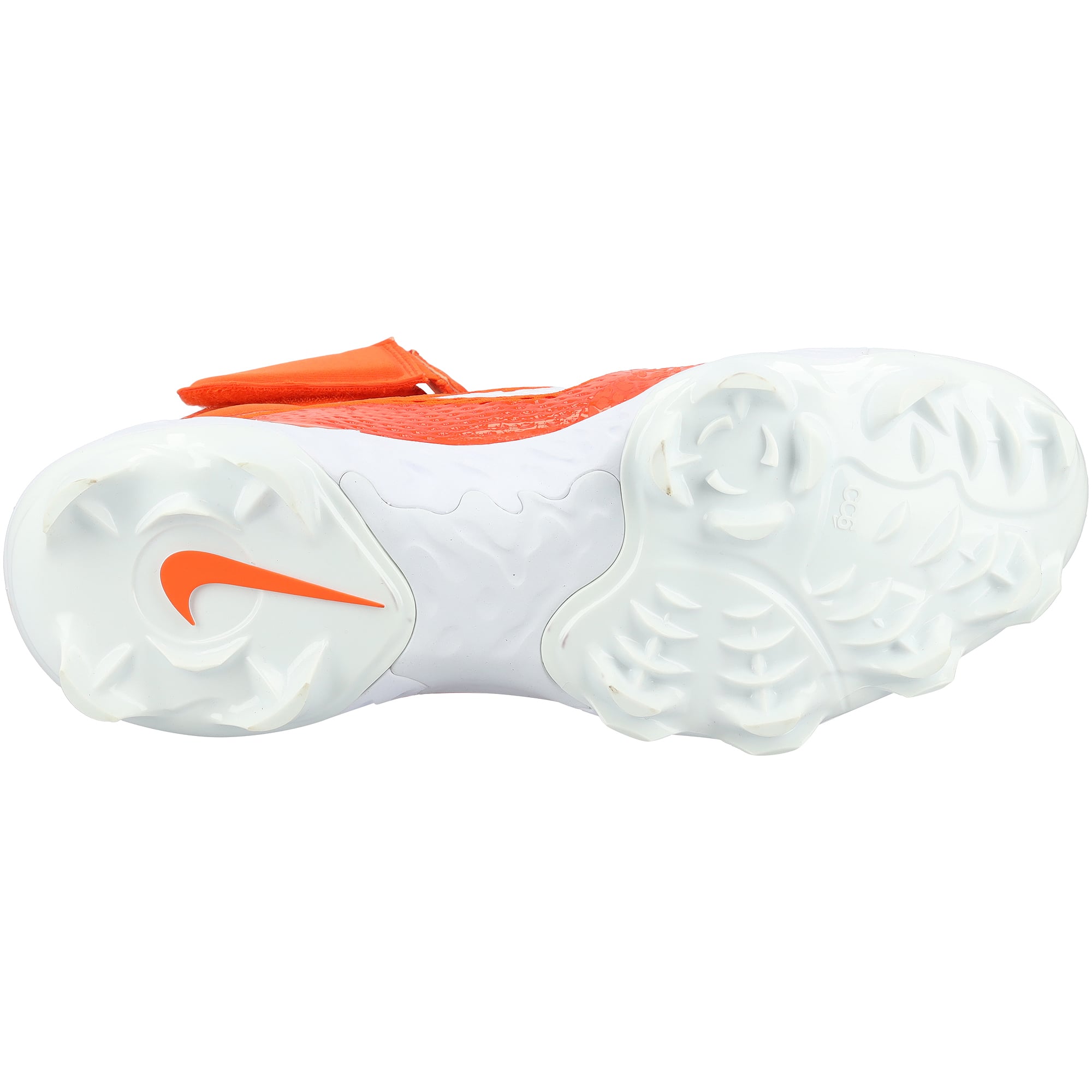 Crampons Nike orange portés par Pete Alonso, joueur des Orioles de Baltimore, lors de la saison 2026 de la MLB - NF7045552526