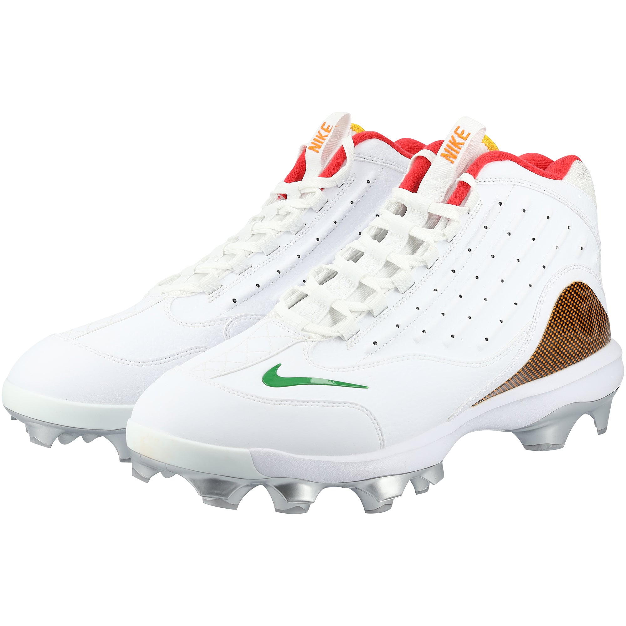 Crampons blancs Nike portés par Pete Alonso, joueur des Orioles de Baltimore, lors de la saison 2026 de la MLB - NF7045552324