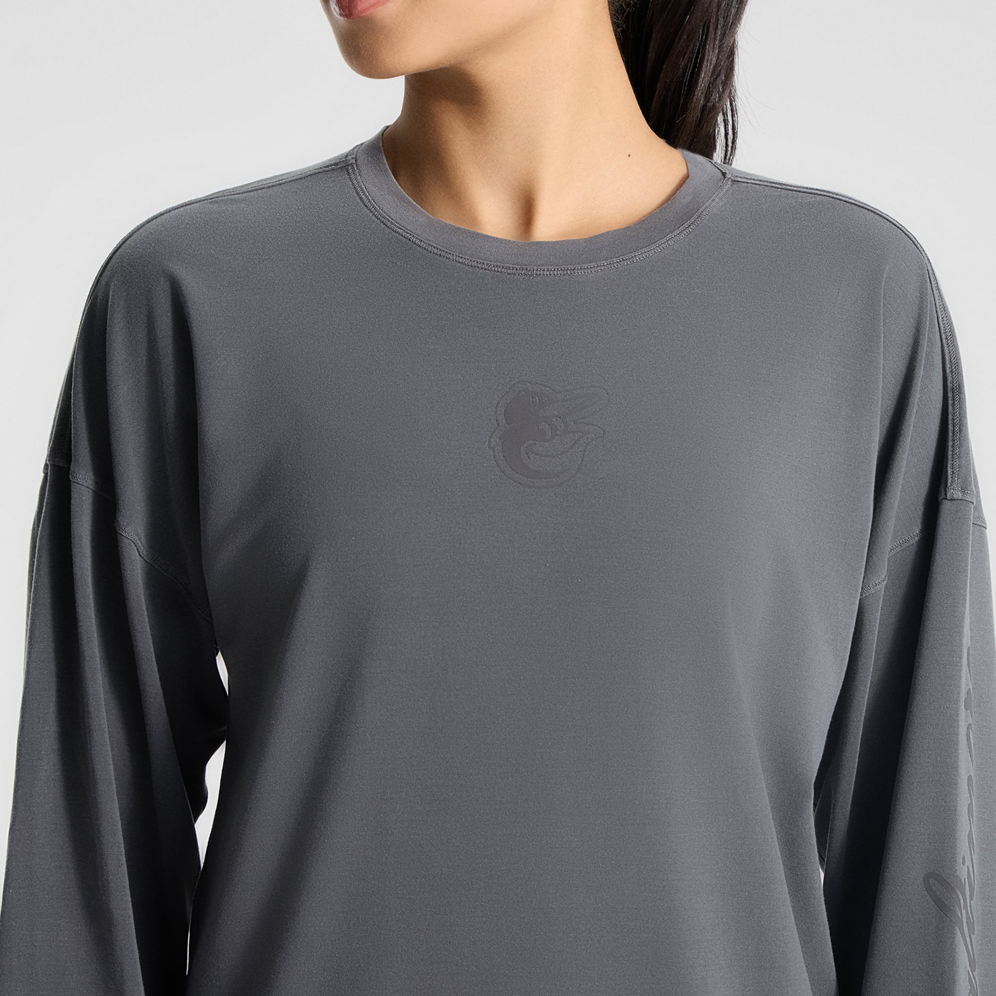 T-shirt à manches longues EasySet Relaxed-Fit gris Baltimore Orioles de lululemon pour femme
