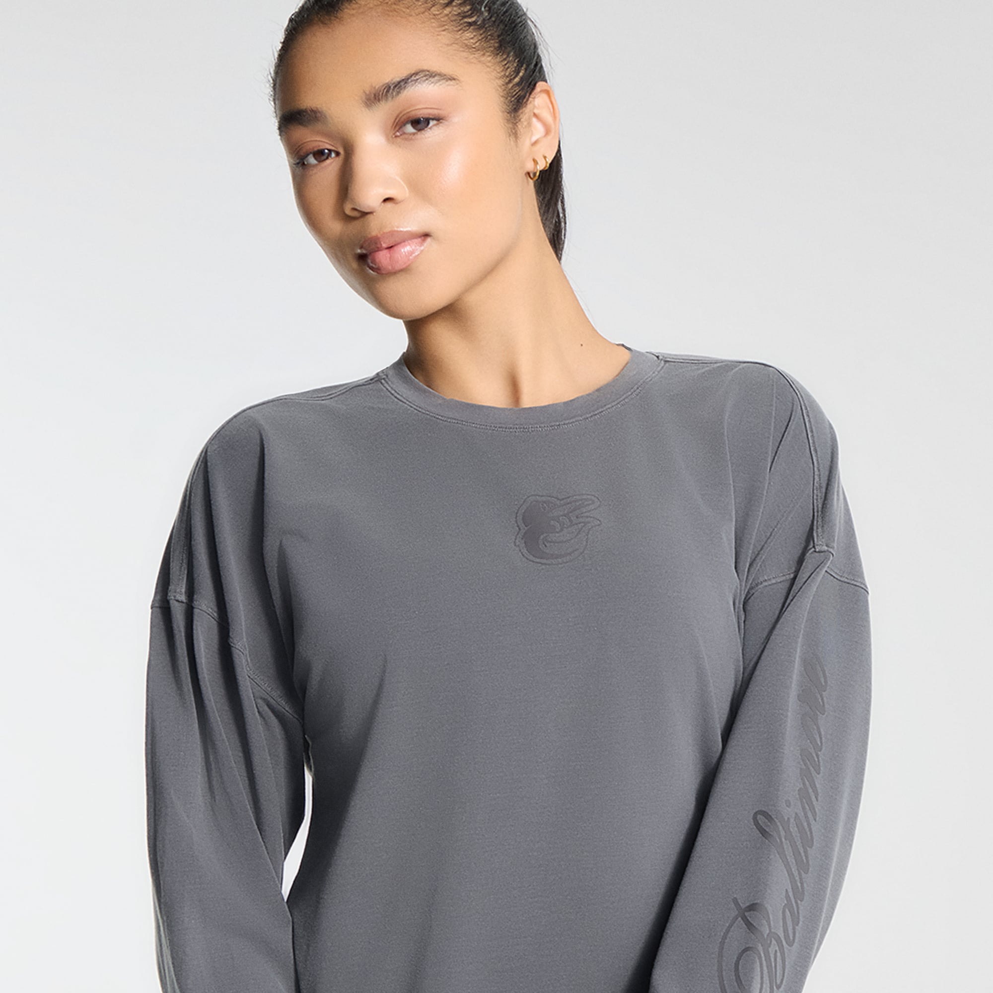 T-shirt à manches longues EasySet Relaxed-Fit gris Baltimore Orioles de lululemon pour femme
