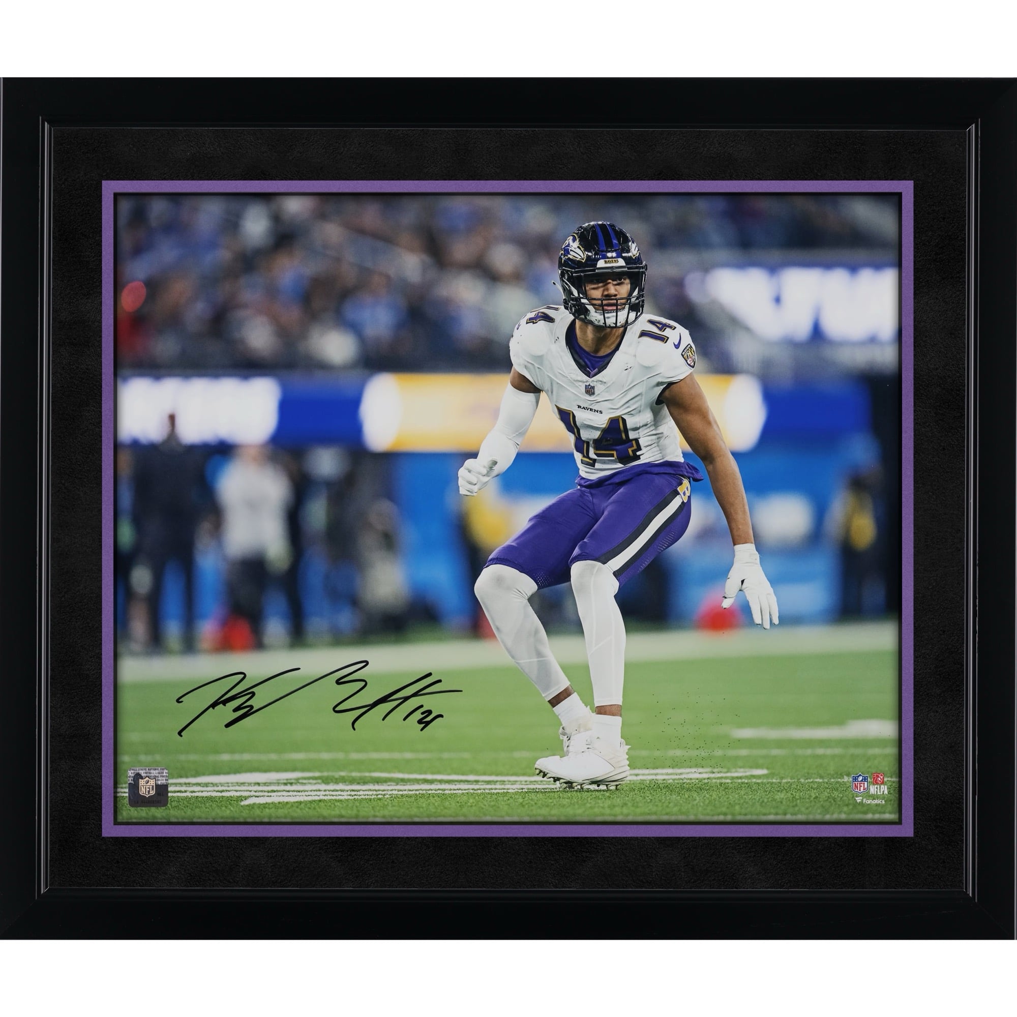 Photo de dos autographiée de Kyle Hamilton (Baltimore Ravens) - 40,6 x 50,8 cm