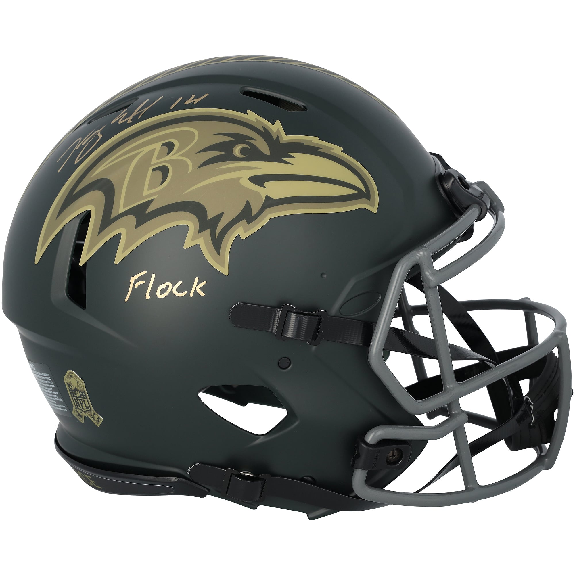 Casque Riddell Speed Authentic 2025 Salute To Service, signé par Kyle Hamilton (Baltimore Ravens), avec inscription « Flock ».