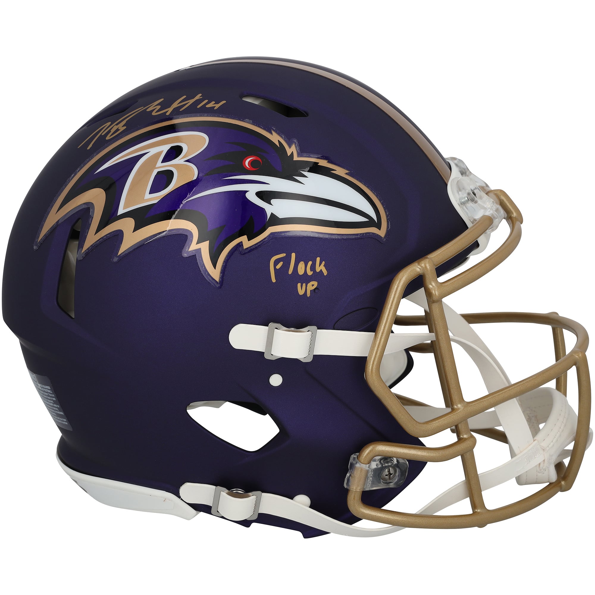 Casque Riddell Authentic violet alternatif 2026, signé par Kyle Hamilton (Baltimore Ravens), avec inscription « Flock Up ».