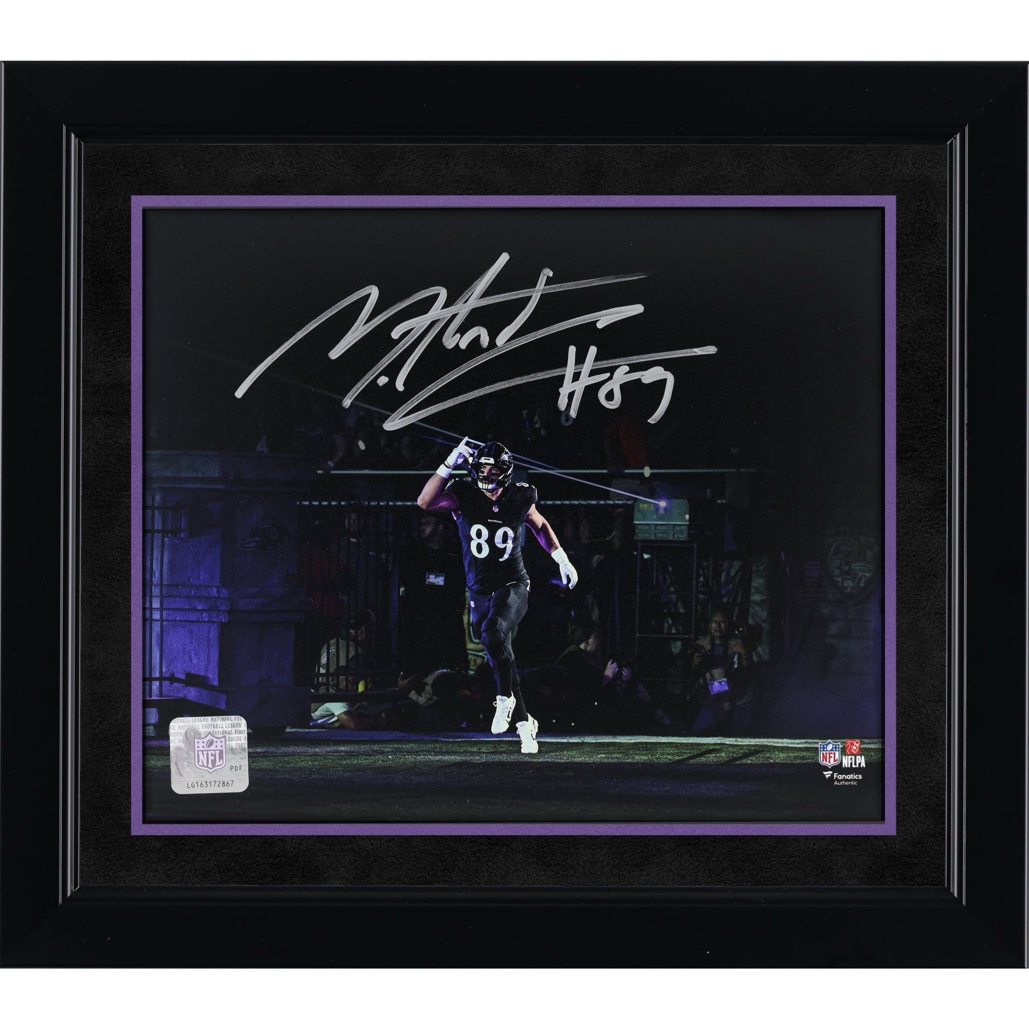 Photo dédicacée de Mark Andrews (Baltimore Ravens) - Entrée de la fumée (8" x 10")