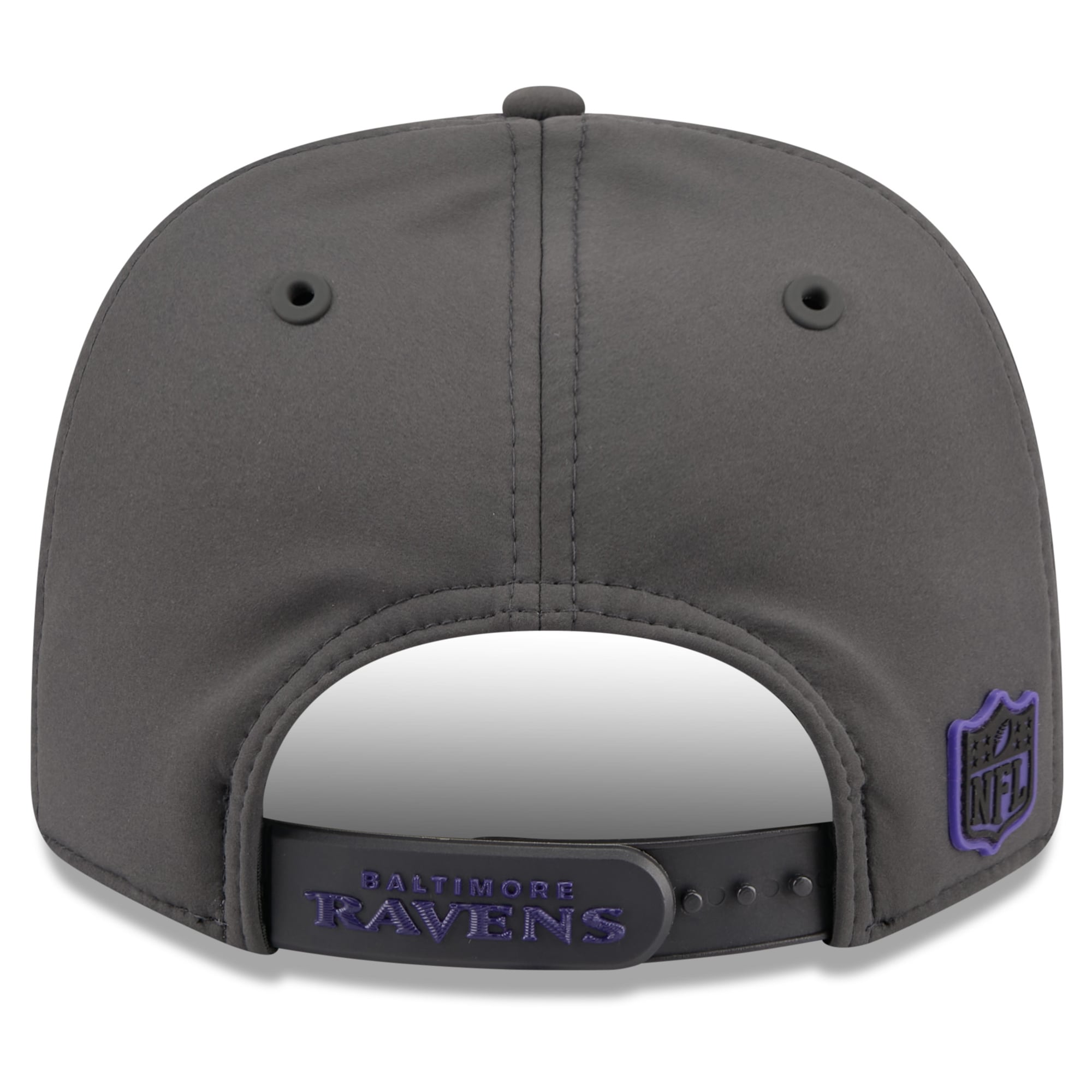 Casquette ajustable New Era anthracite Baltimore Ravens 2026 Sideline pour temps froid 9SEVENTY